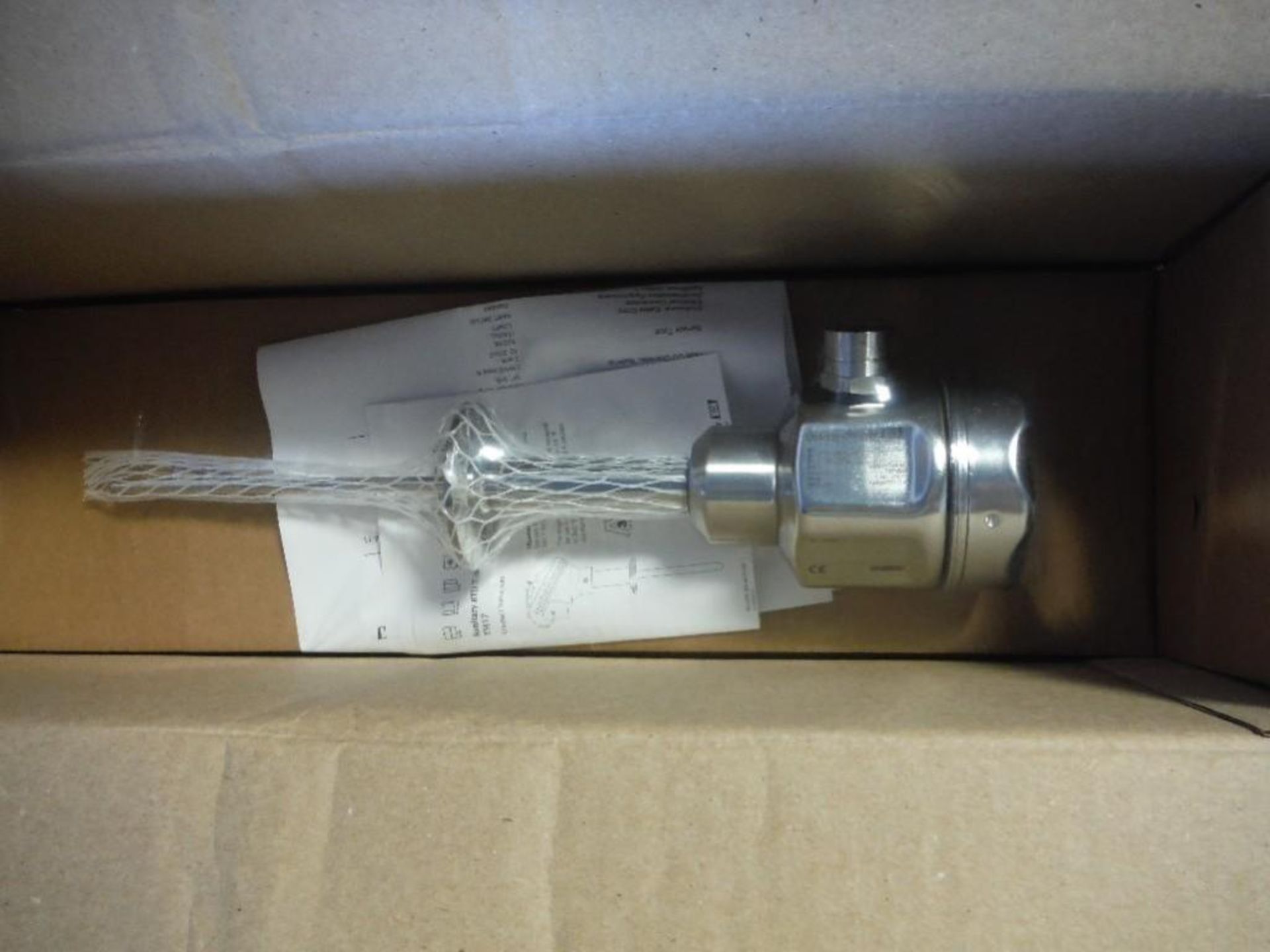 Endress+Hauser temperature transmitter, new in box. - RIGGING FEE FOR DOMESTIC TRANSPORT $25