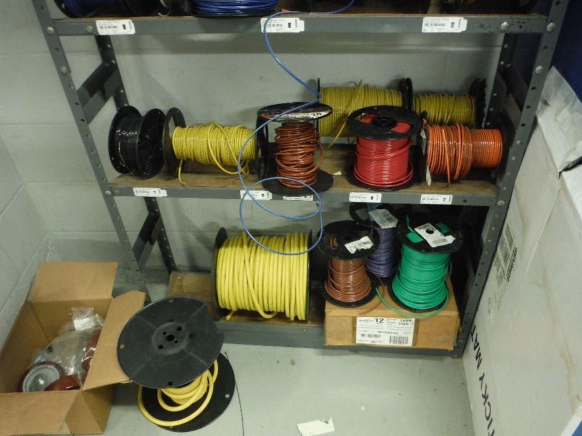 Electrical wire and rack, (4) casters. - RIGGING FEE FOR DOMESTIC TRANSPORT $50 - Image 3 of 4