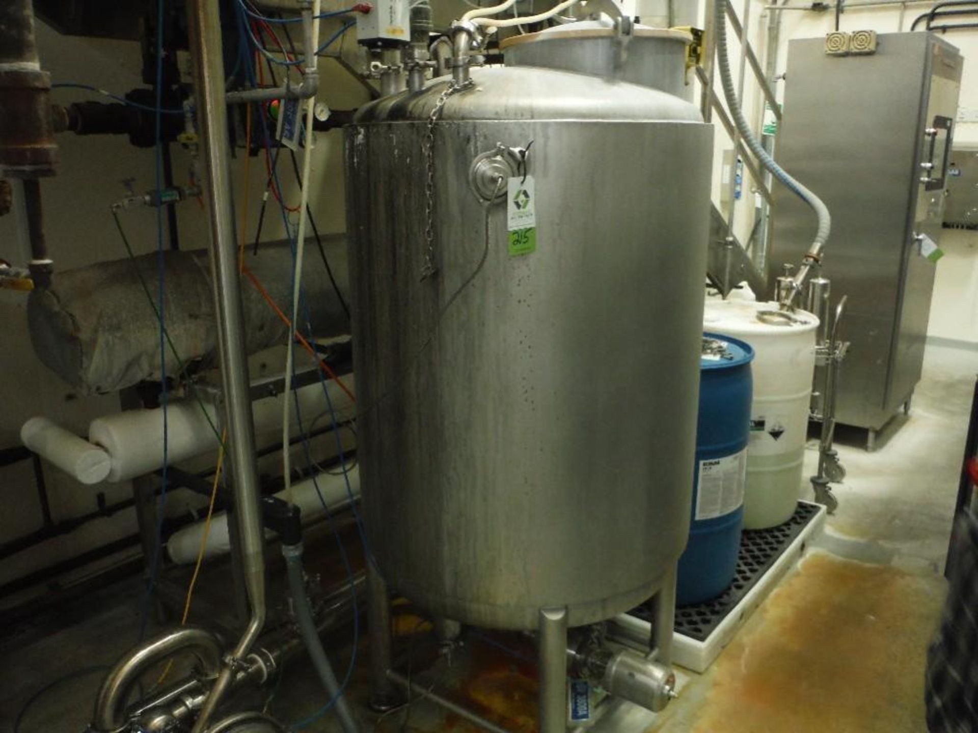 Laciny SS jacketed tank, 40 in. dia. X 48 in. tall, with pneumatic SS 2 way valve, dome bottom. - RI