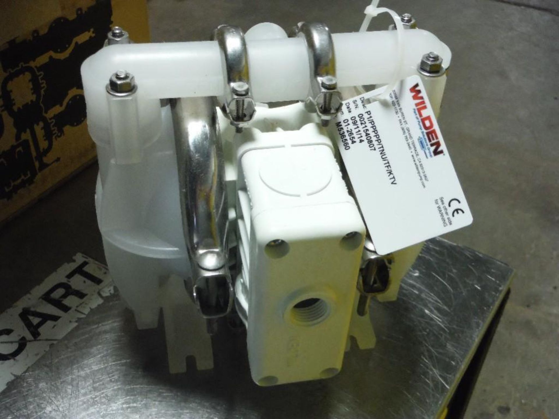 Wilden PVC diaphragm pump, new in box. - RIGGING FEE FOR DOMESTIC TRANSPORT $25 - Image 3 of 4