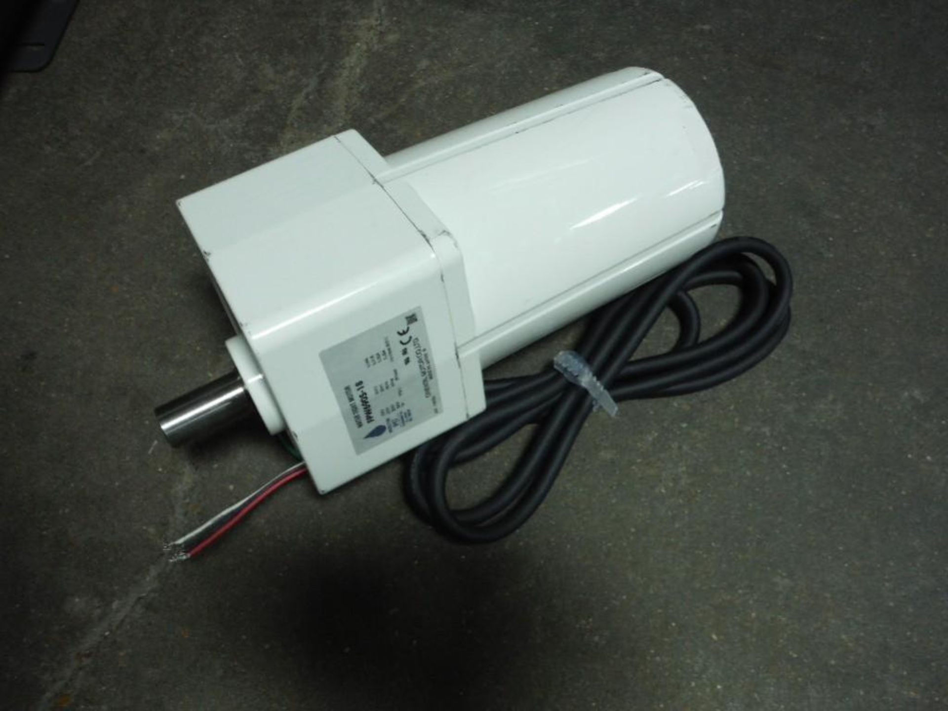 Baldor 1 hp motor, 1 ph, 2850 rpm, frame 42YZ, new. - RIGGING FEE FOR DOMESTIC TRANSPORT $25 - Image 4 of 5