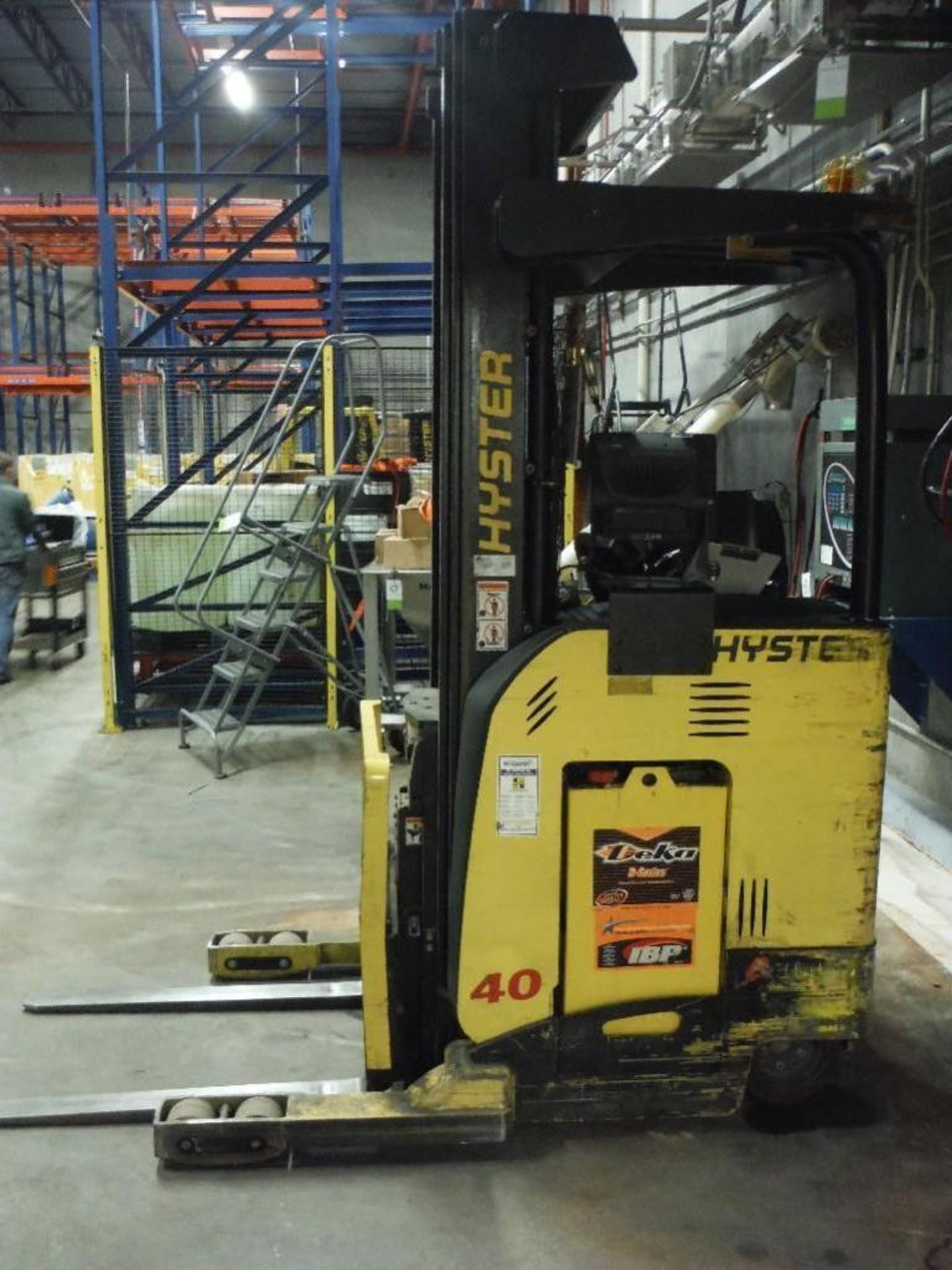 Hyster 36 volt stand up forklift, Model N40ZR-16.5, SN D470N01959F, 4000 lb. capacity, 242 in. lift - Image 2 of 7