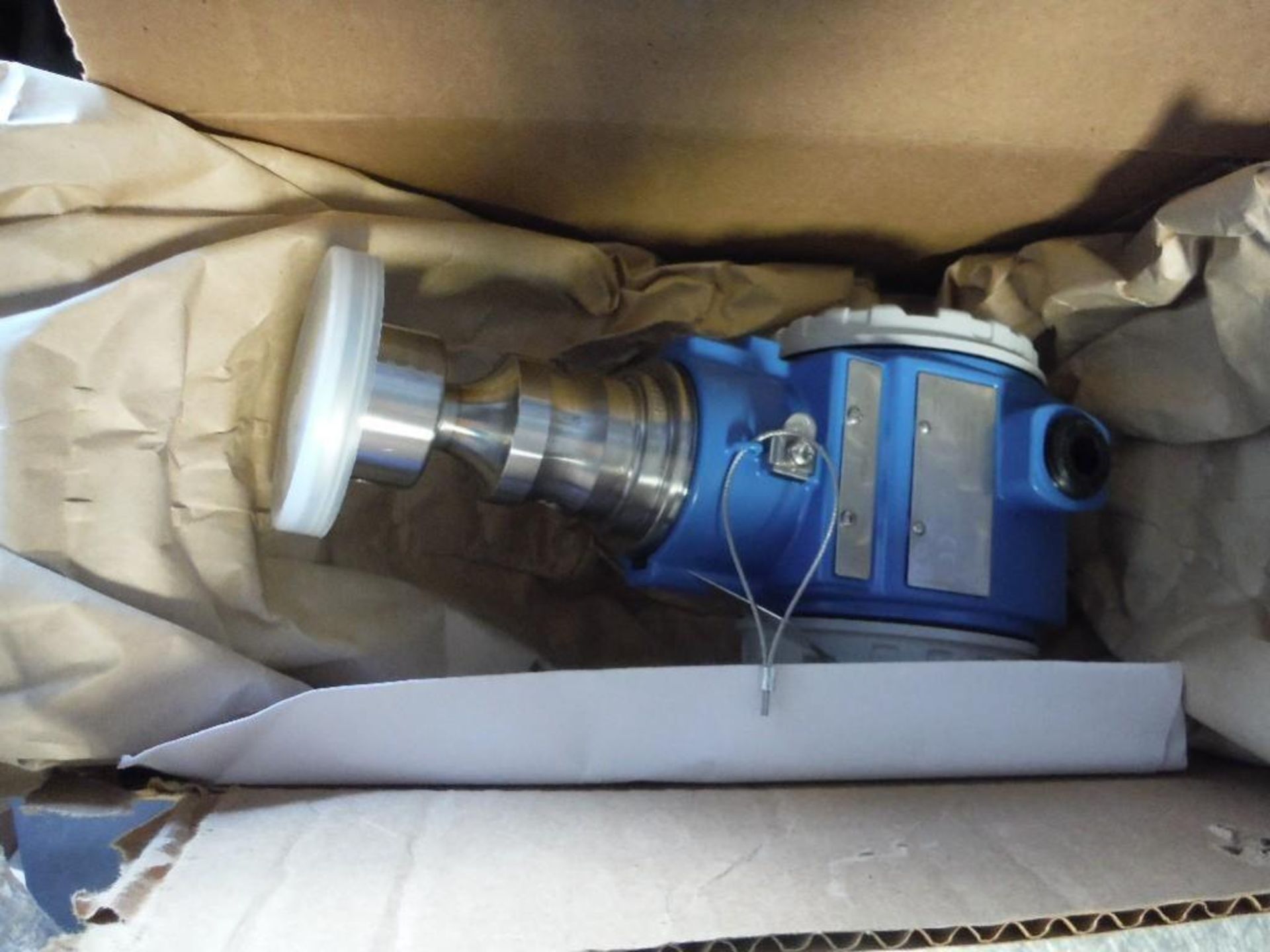 Endress+Hauser pressure transmitter, 2 in., new in box. - RIGGING FEE FOR DOMESTIC TRANSPORT $25