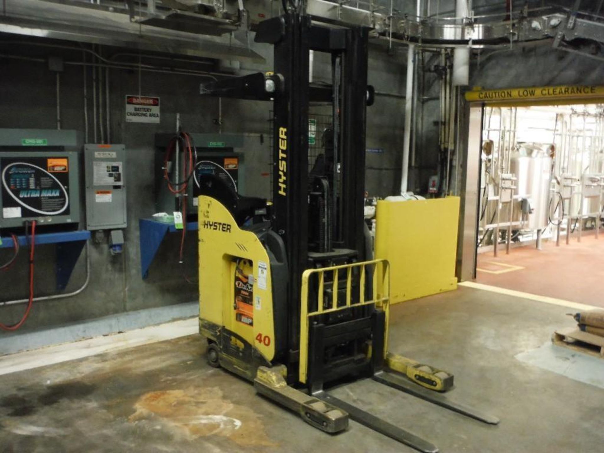 Hyster 36 volt stand up forklift, Model N40ZR-16.5, SN D470N01959F, 4000 lb. capacity, 242 in. lift