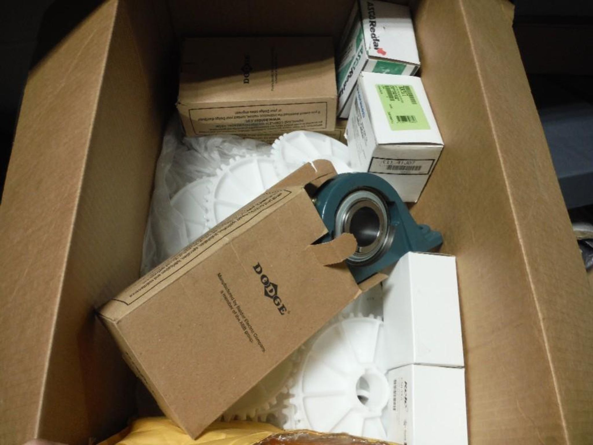 Box of conveyor parts, valves, cables. - RIGGING FEE FOR DOMESTIC TRANSPORT $25