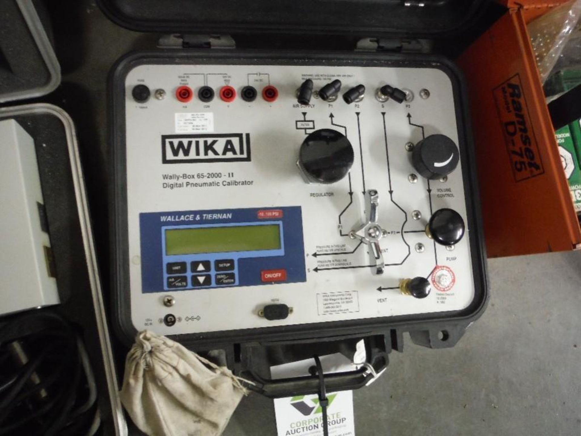 Wikai digital pneumatic calibrator. Rigging Fee: $25 - Image 2 of 5