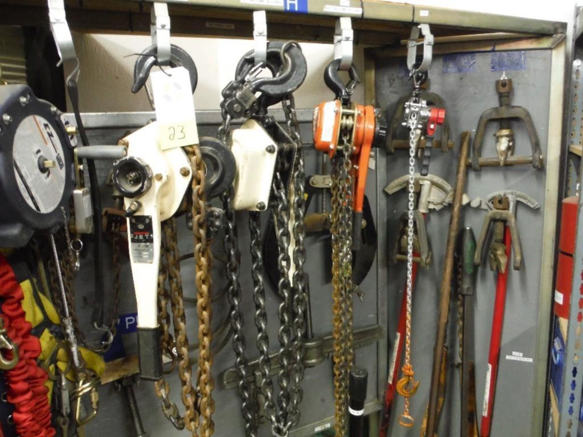 (5) chain hoists. Rigging Fee: $50 - Image 6 of 15