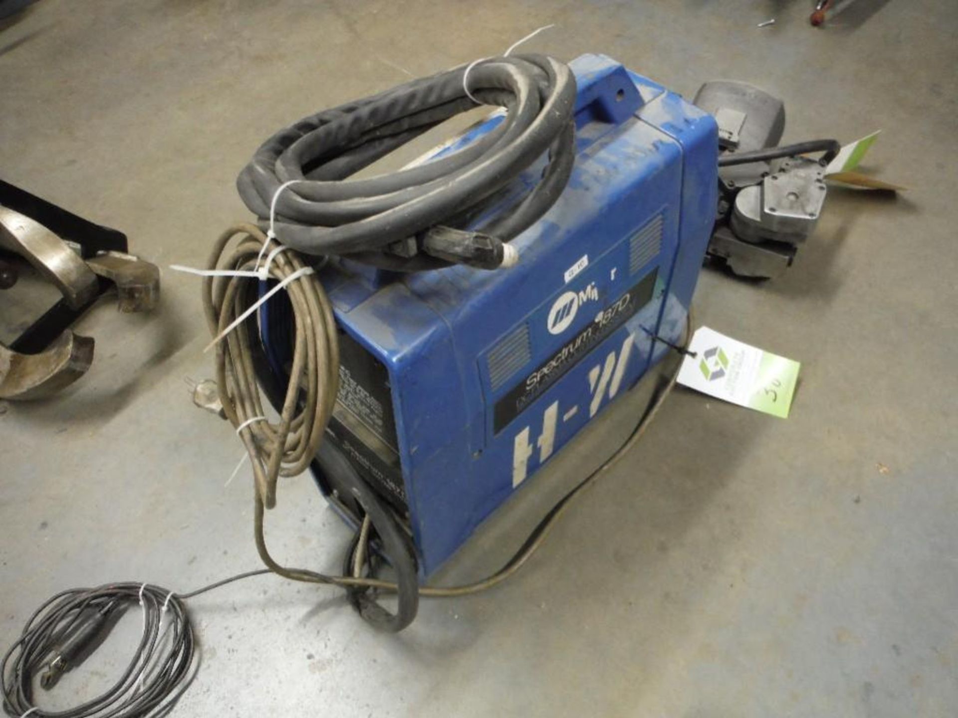 Miller portable spectrum plasma cutter, Model 187D DC. Rigging Fee: $25 - Image 3 of 6