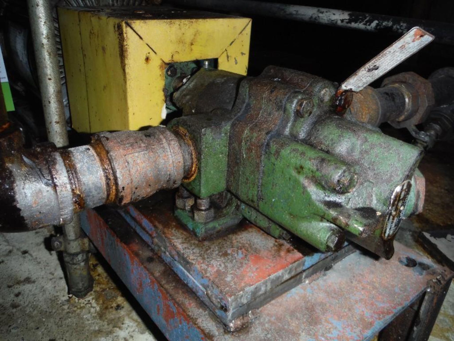 Viking oil pump with motor - Rigging Fee: $100 - Image 3 of 14