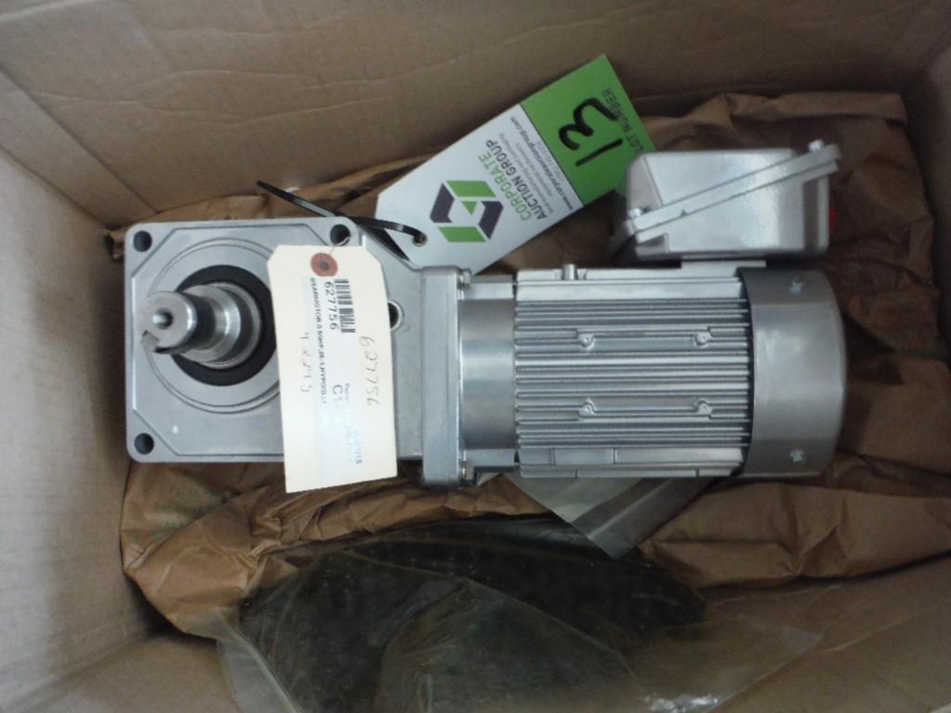 Sumitmo speed reducer, 0.5 hp, new in box - Rigging Fee: $20