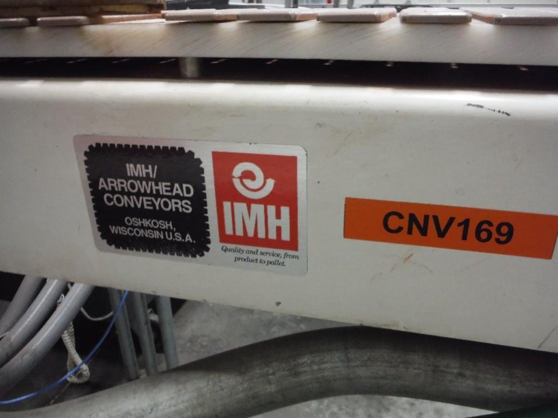 IMH table top conveyor, 6.5 in. wide, 90 degree turn, overall 14 ft. long x steel frame, with drive - Image 5 of 5