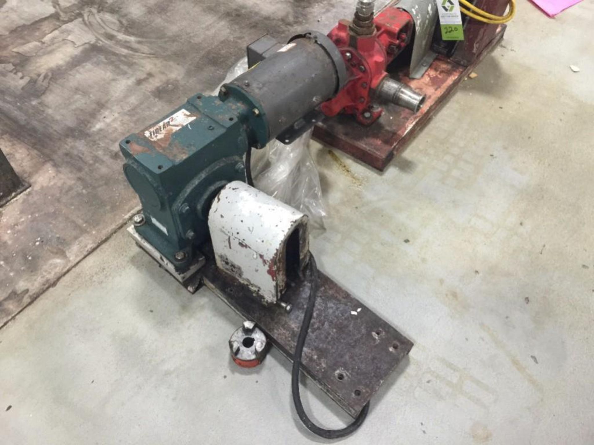 Roper pump and motor, spare motor and gearbox - Rigging Fee: $100 - Image 4 of 5