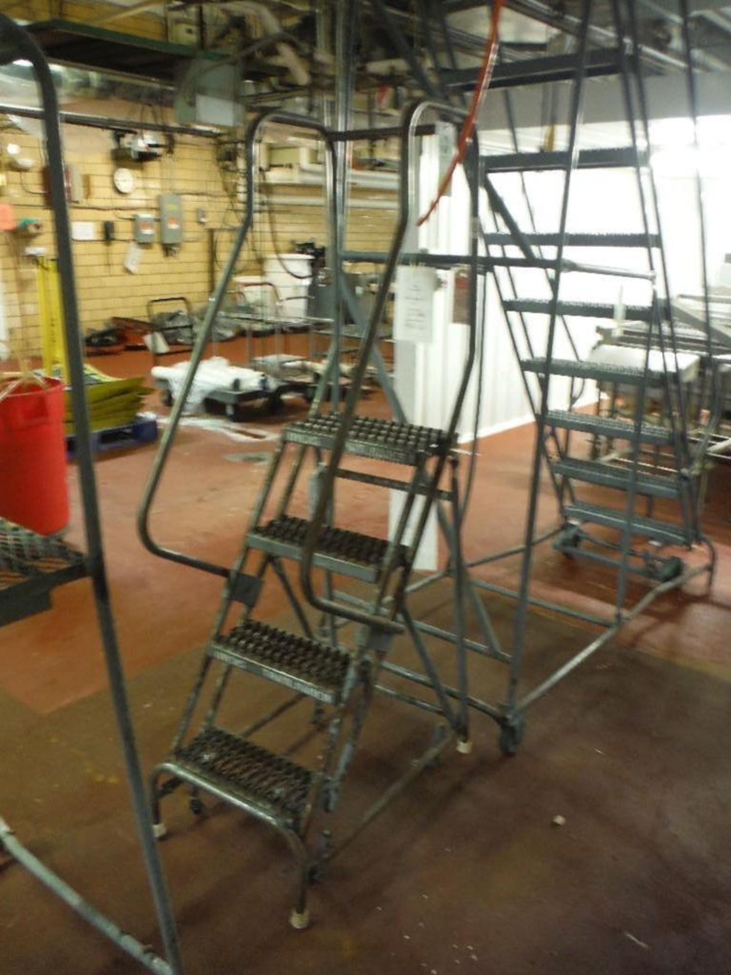 4 step rolling warehouse ladder, 16 in. wide x 40 in. tall - Rigging Fee: $10 - Image 2 of 2