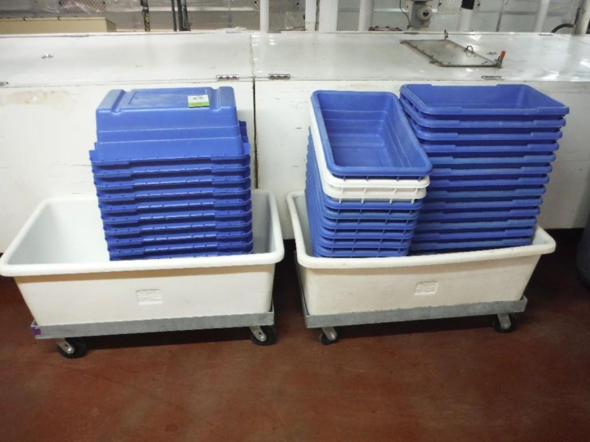 Lot of assorted blue and white poly totes - Rigging Fee: $30