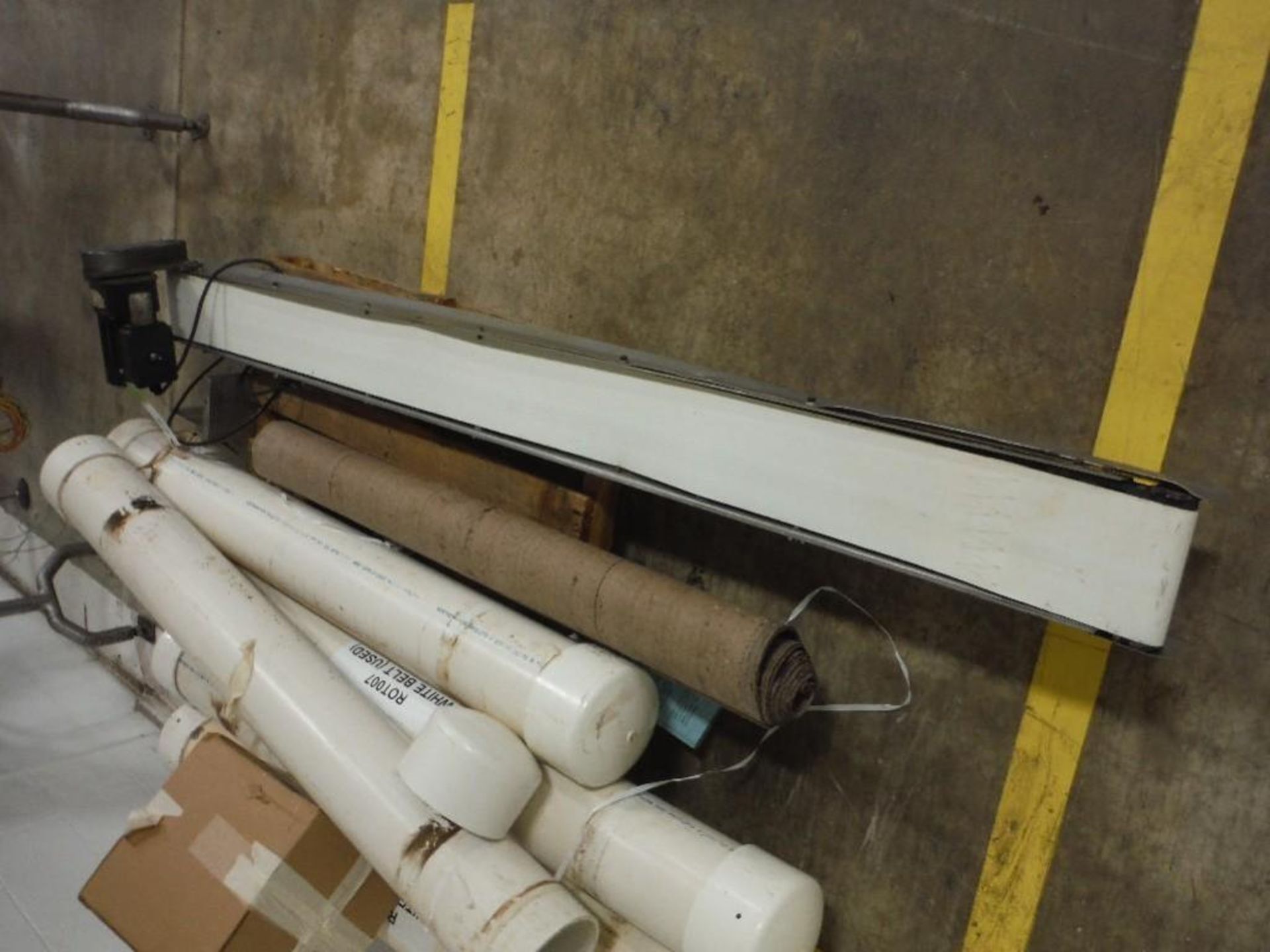 Portable belt conveyor, 84 in. long x 6 in. wide, 5 pvc tubes with belts, approx. 48 in. wide - Rigg - Image 2 of 3