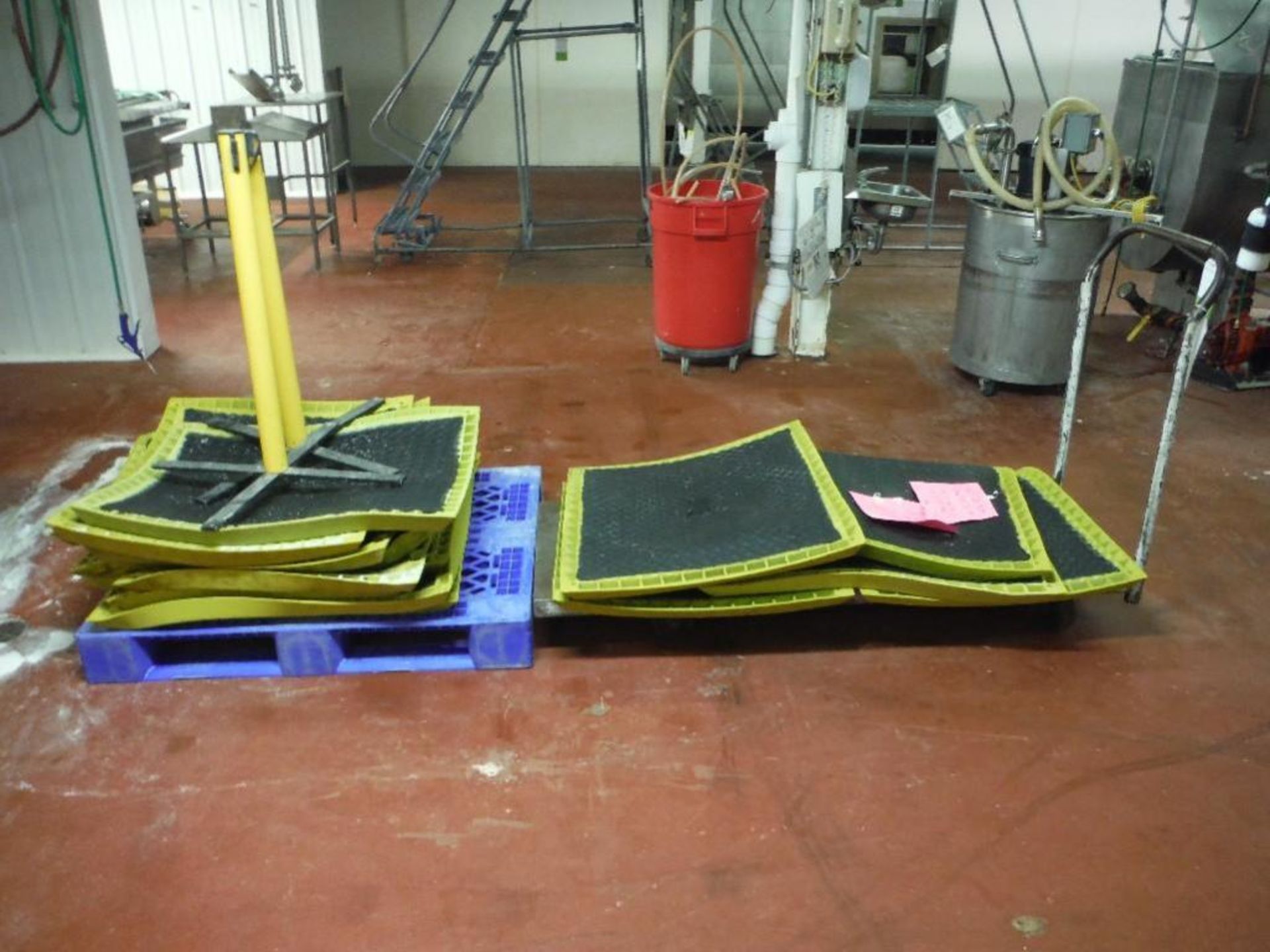 Lot of assorted rubber mats, cart - Rigging Fee: $50