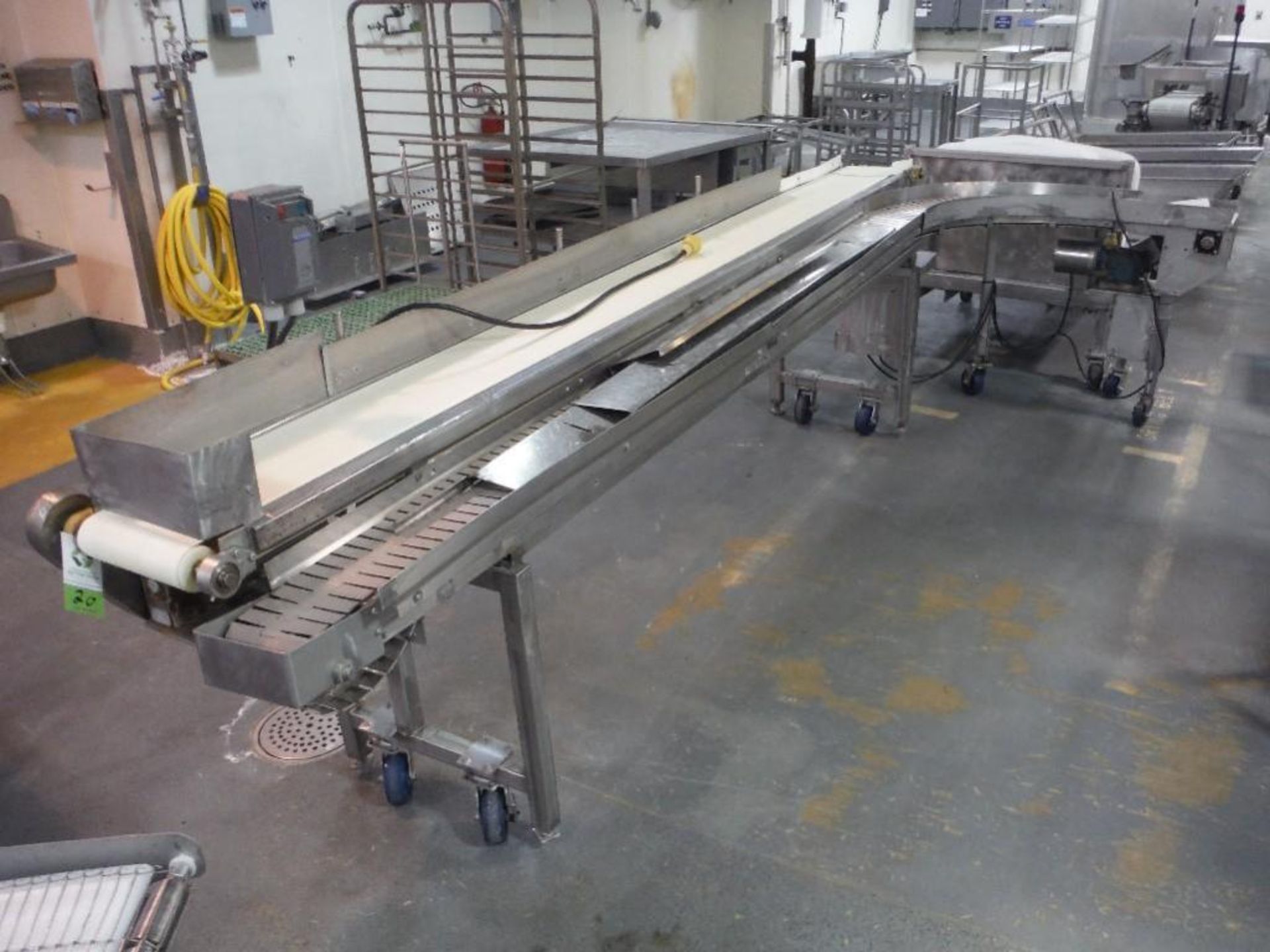 SS right angle packoff conveyor, 90 degree table top belt, 12 ft. long x 7.5 in wide belt, white san