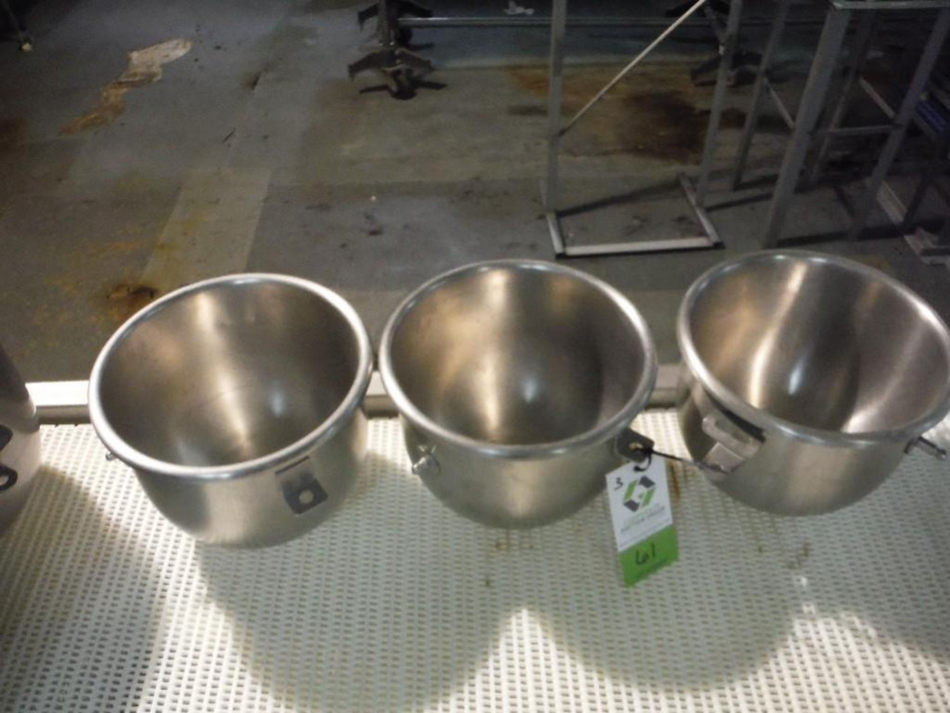 (3) SS 12 quart bowls (lot), **(Located in: Marshall, MN)** Rigging Fee: $50 - Image 3 of 5