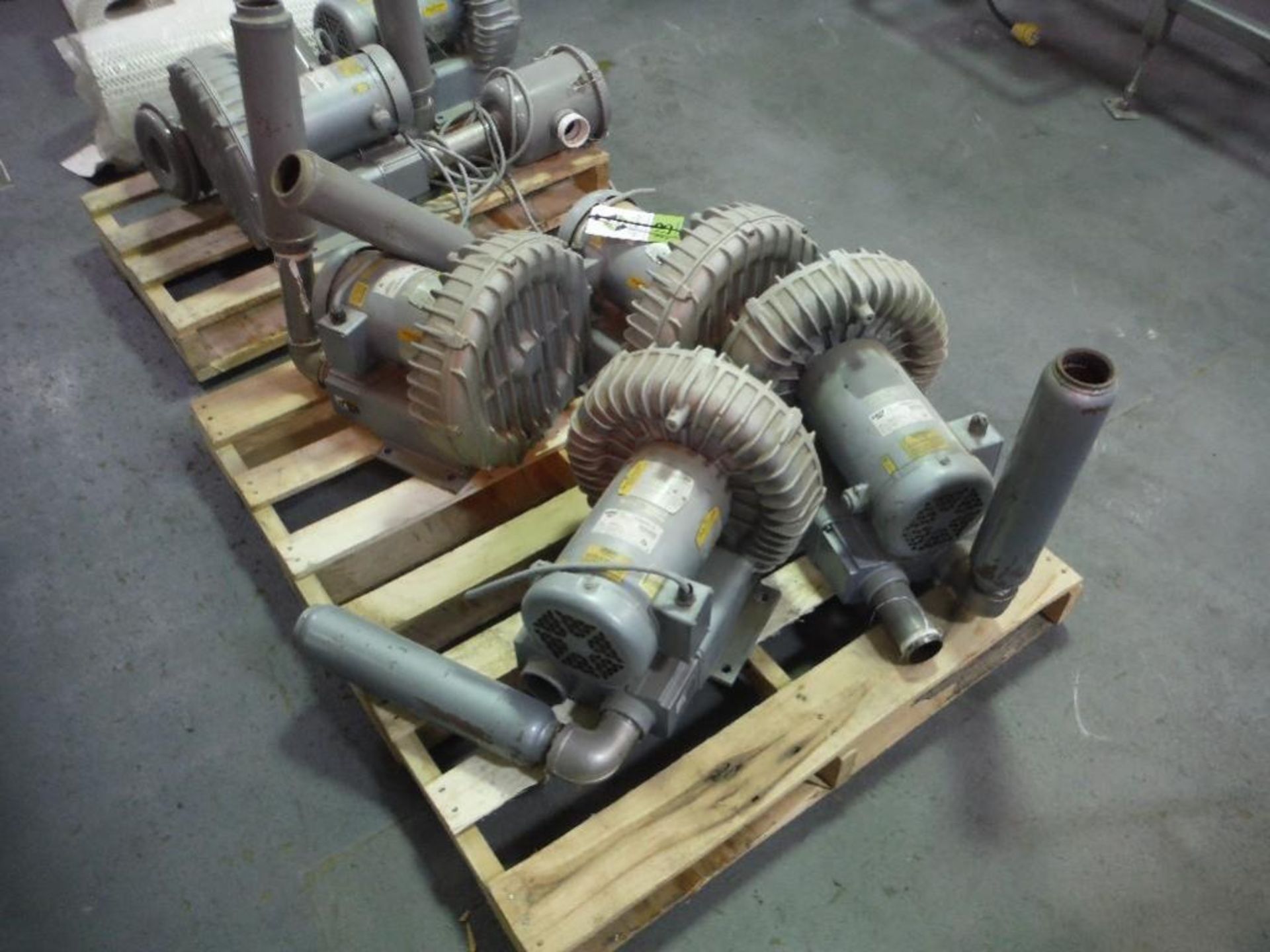 Ghast vacuum pump, Model R6335A-2, 2.5 hp, missing intake filter (each), **(Located in: Marshall, MN - Image 2 of 4