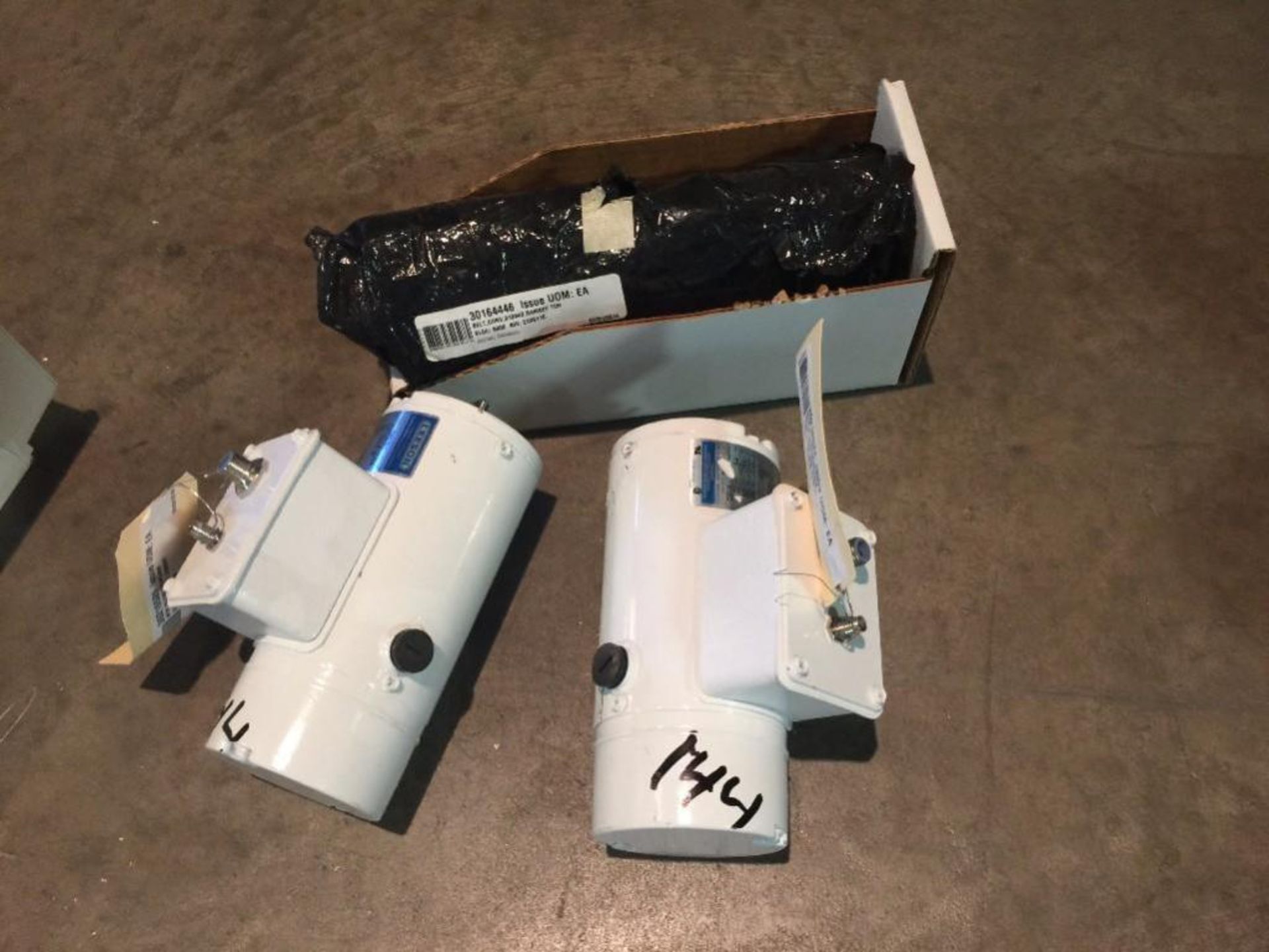 (2) electric servo motors and (1) belt for high speed checkweigher (LOT). ** (Located in Russellvill