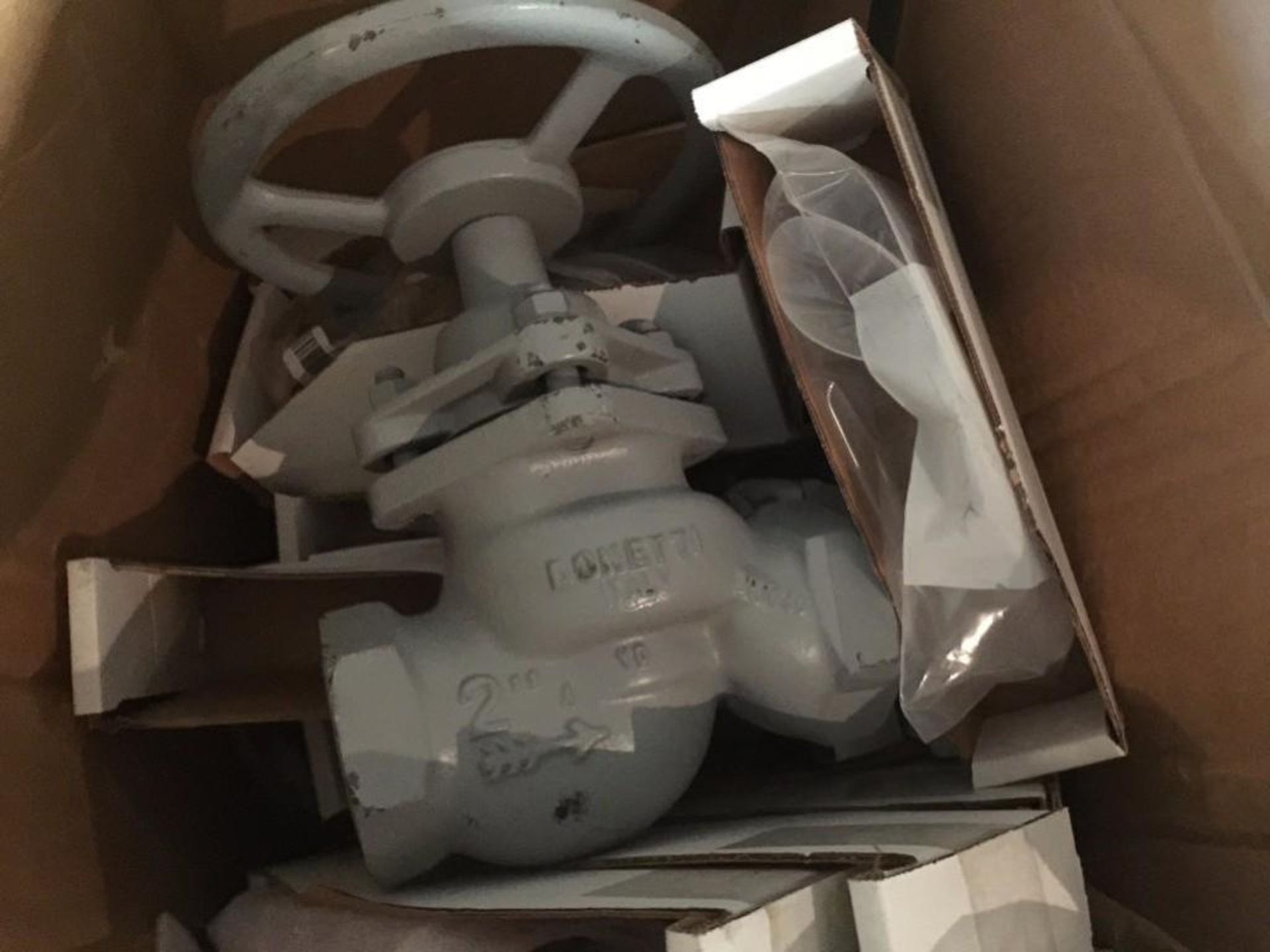 Pallet valves, belts, misc. parts, electric motor. (LOT). ** (Located in Russellville, Arkansas) ** - Bild 2 aus 9