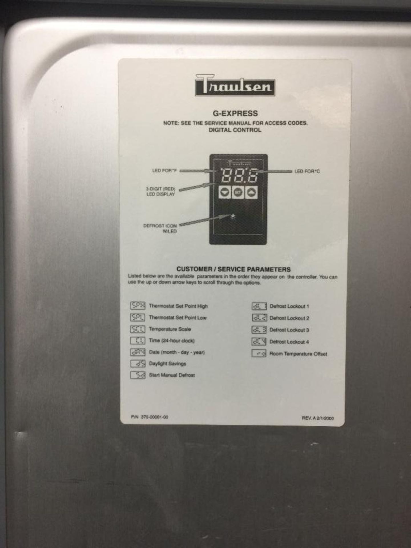Traulsen 2 door refrigerator, model G10001, 110 volt, on wheels. 30 x 32 x 84 in tall.** (Located in - Bild 3 aus 4