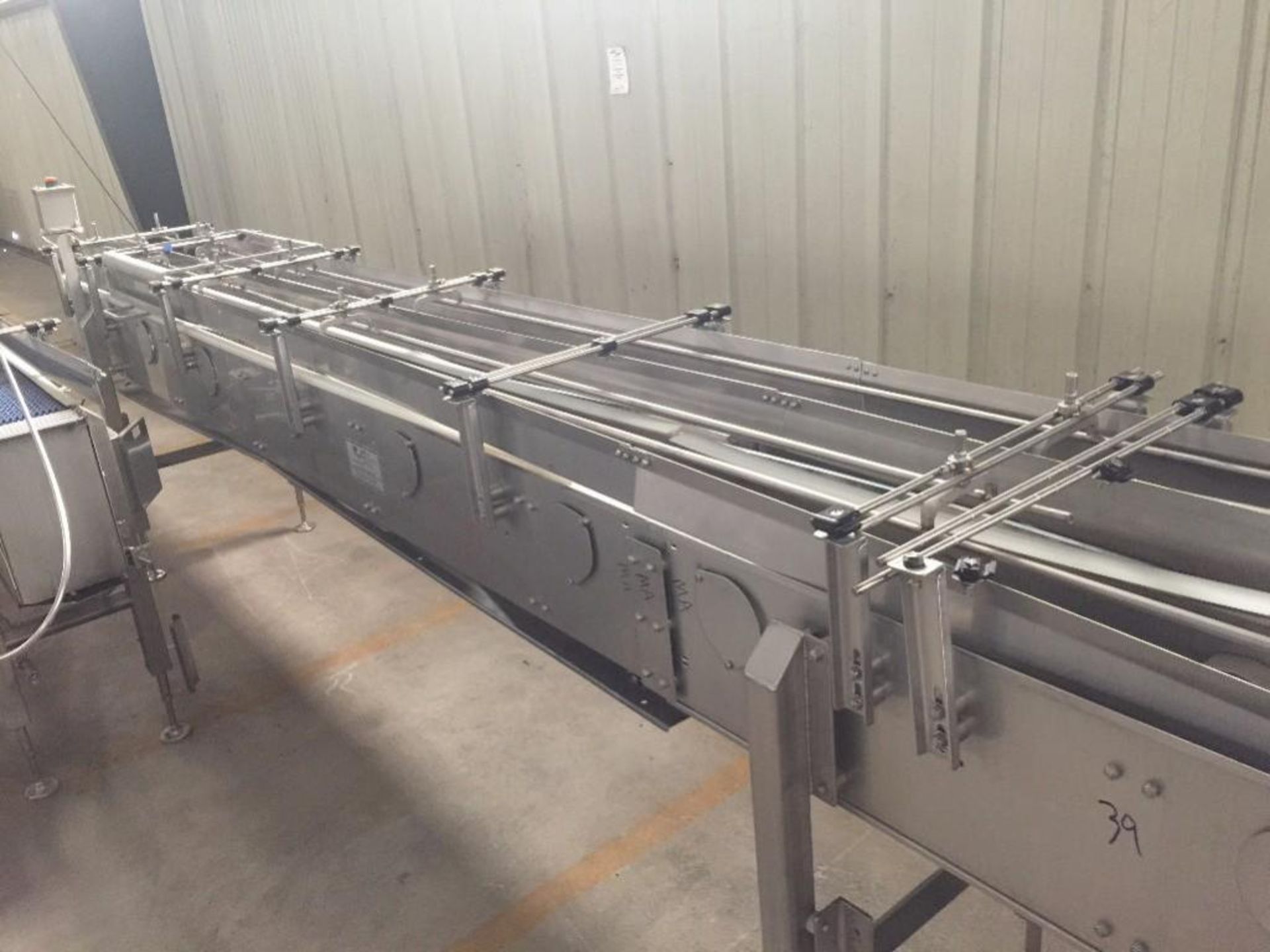 Dillin SS 2-belt conveyor, each belt is 8 in wide, blue plastic belt, L-shape, 18 ft straight to 90 - Image 11 of 17