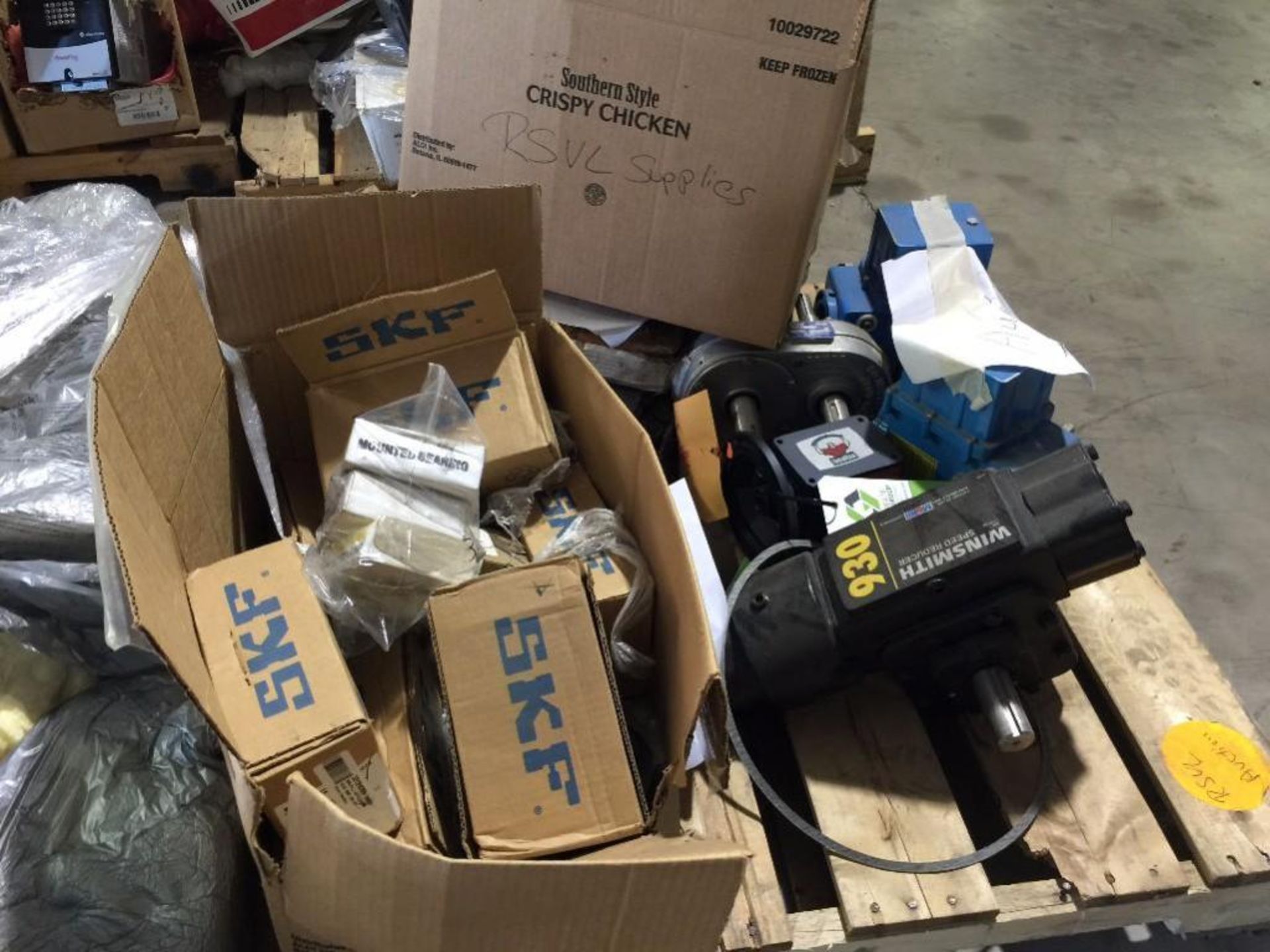 Pallet of gear reducers, bearings, roller chain. ** (Located in Russellville, Arkansas) ** Rigging F