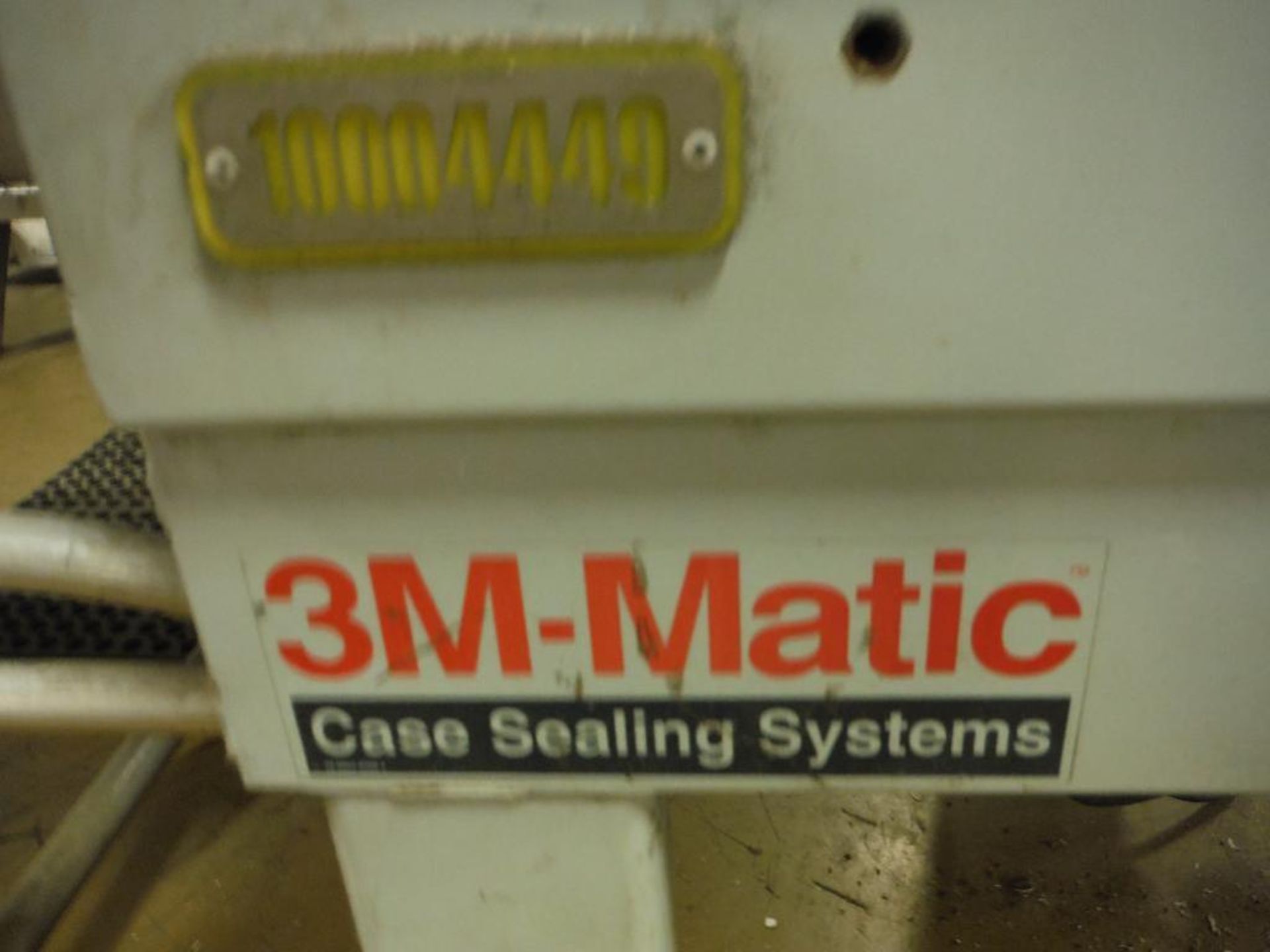 3M-Matic top and bottom case taper, Model 700R, Type 39600, SN 10099, mfg. date 2000. Rigging Fee: $ - Image 2 of 10