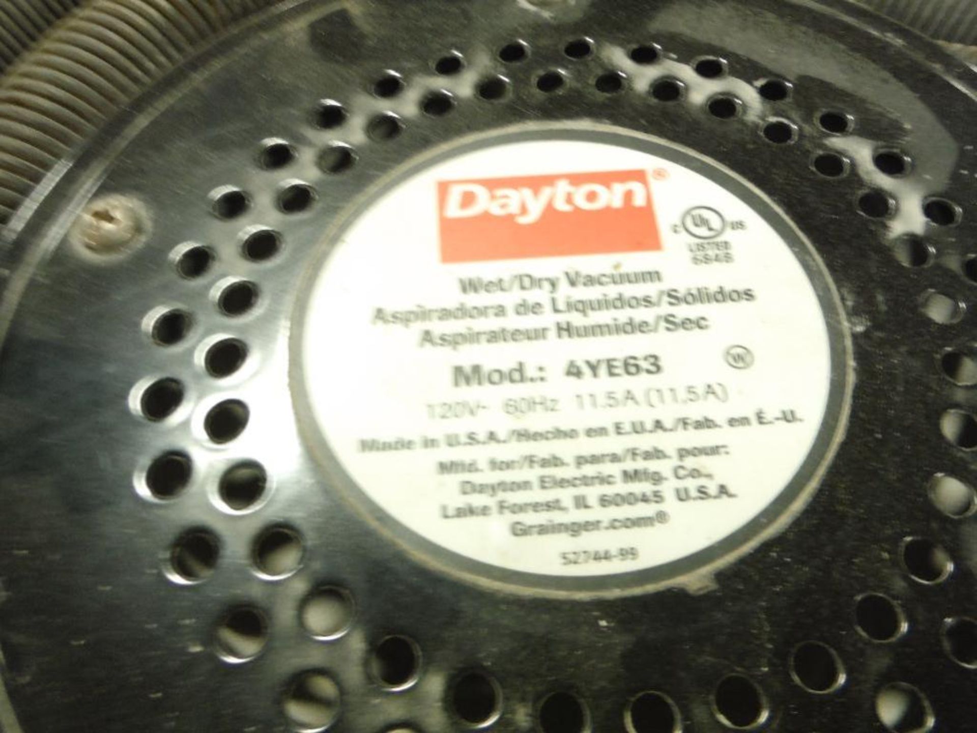 Dayton 55 gal barrel wet dry vac, Model 4YE63. Rigging Fee: $25 - Image 3 of 3