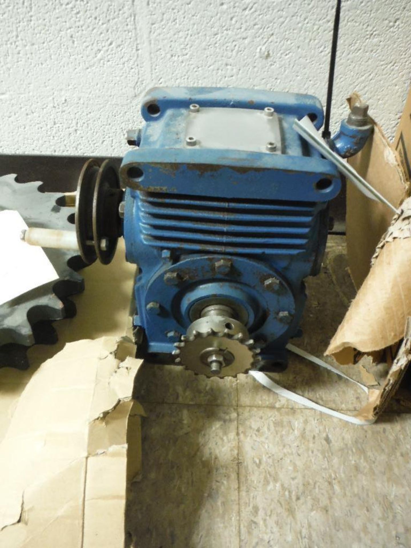 (3) speed reducers and sprockets (LOT). Rigging Fee: $25 - Image 3 of 6
