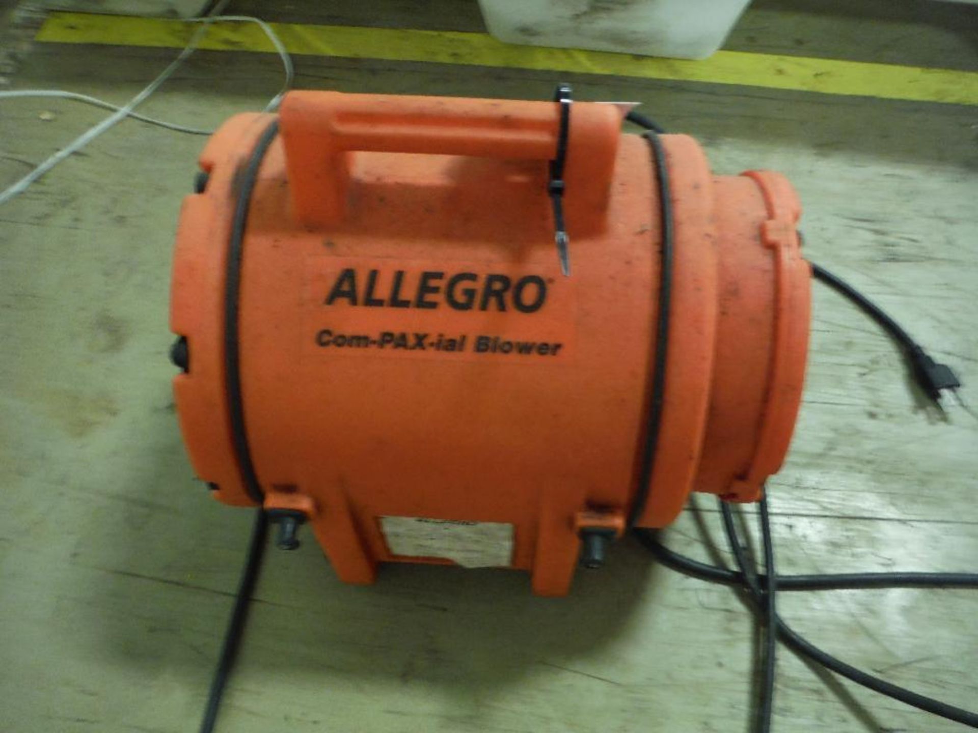 Allegro Com-PAX-ial Blower. Rigging Fee: $25 - Image 2 of 3