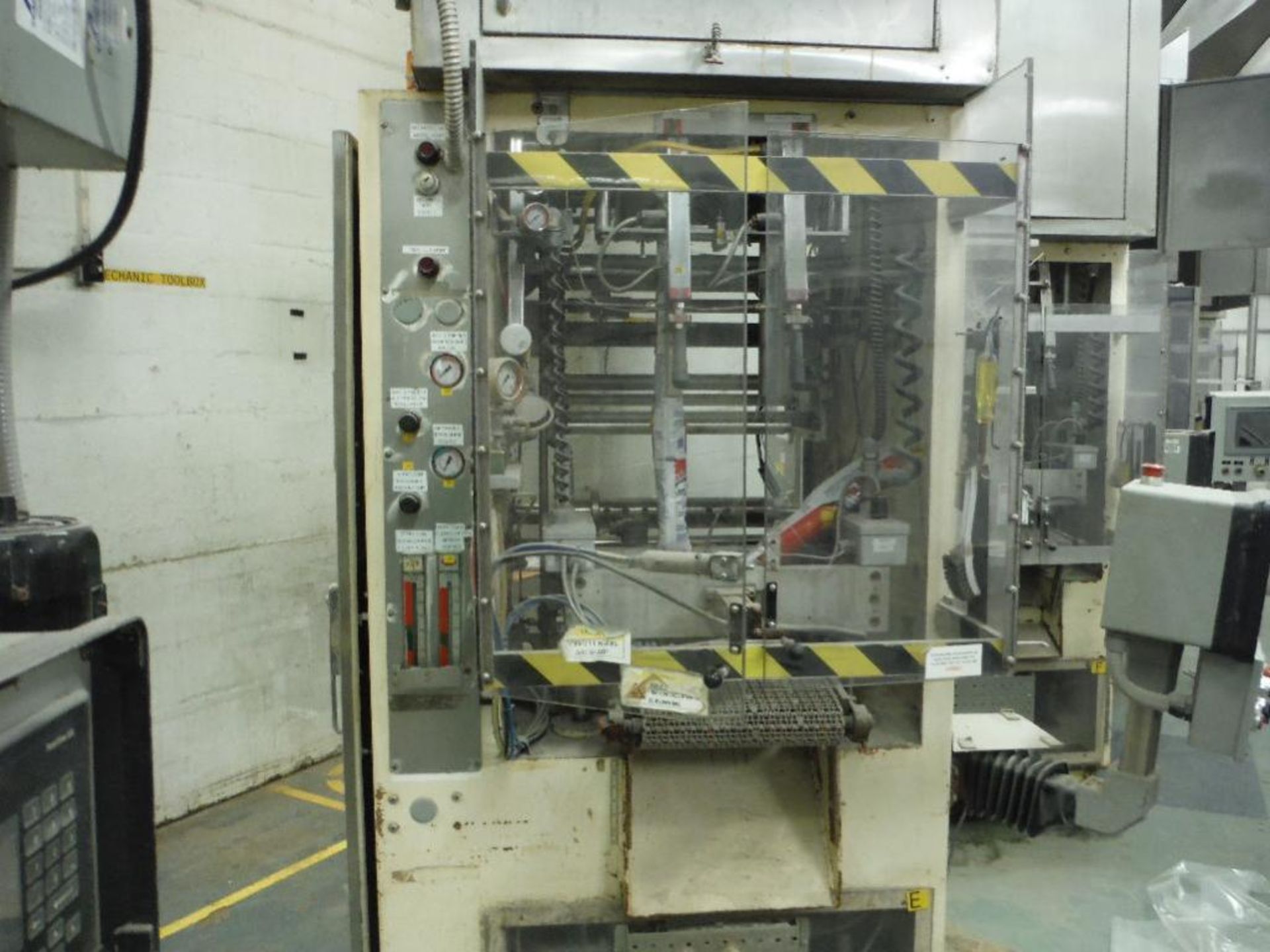 General Packaging Equipment vertical 2-up former/fill/seal/bagger, 15 in. jaw. w/ SpeeDee 2-up volum