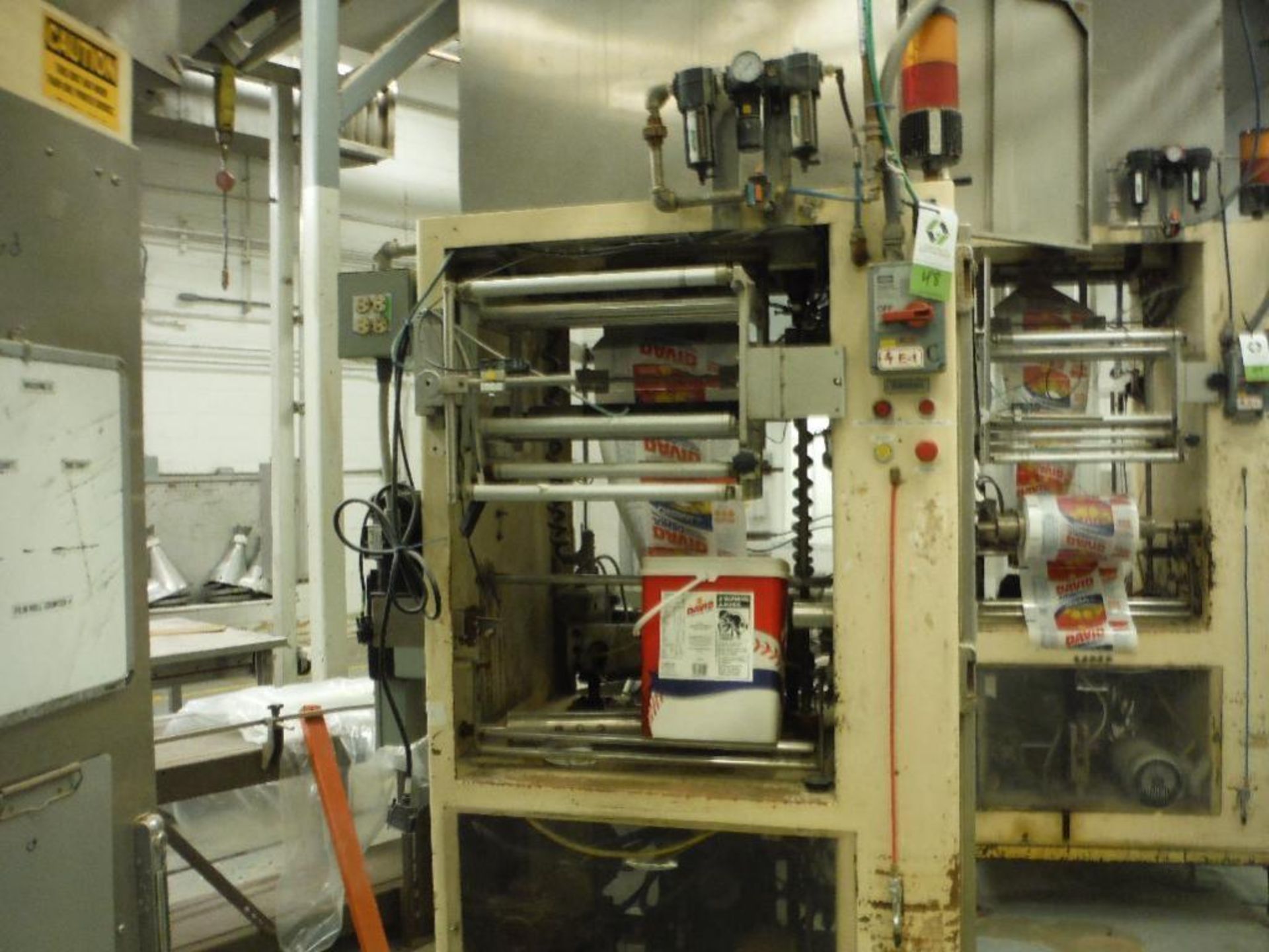 General Packaging Equipment vertical 1-up former/fill/seal/bagger, 15 in. jaw. w/ SpeeDee 1-up volum