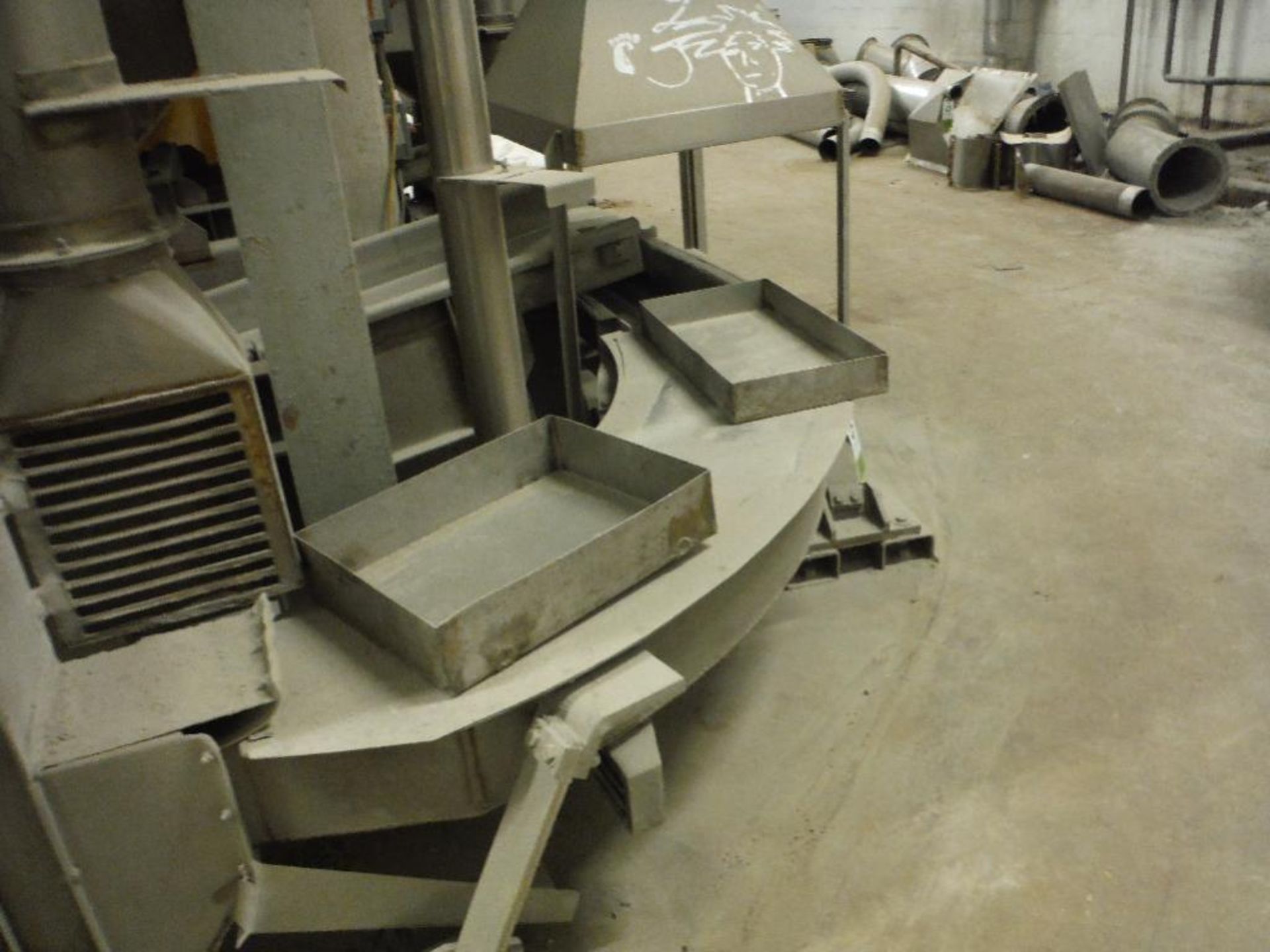 General Kinematics Corporation vibratory conveyor, 13 ft. x 12 in., w/ a 90 degree turn. Rigging Fee - Image 12 of 12