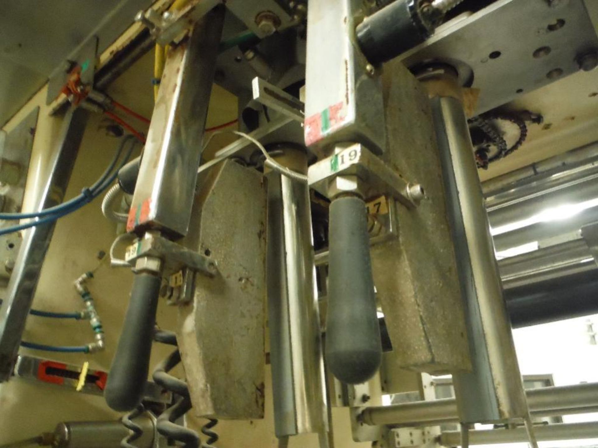 General Packaging Equipment vertical 2-up former/fill/seal/bagger, 15 in. jaw. No filler. Rigging Fe - Image 5 of 15