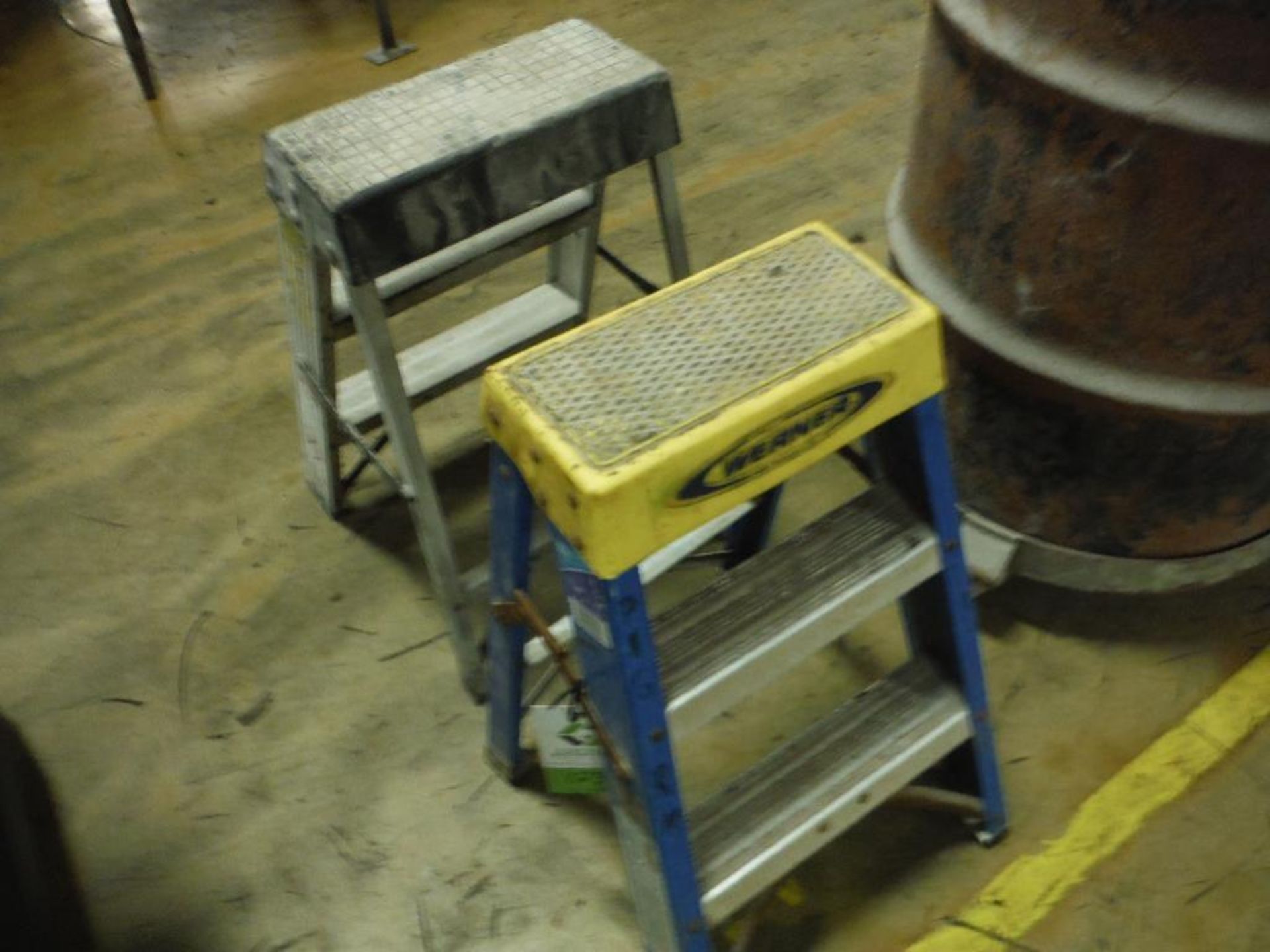 (2) 3-step ladders (LOT). Rigging Fee: $10 - Image 2 of 2