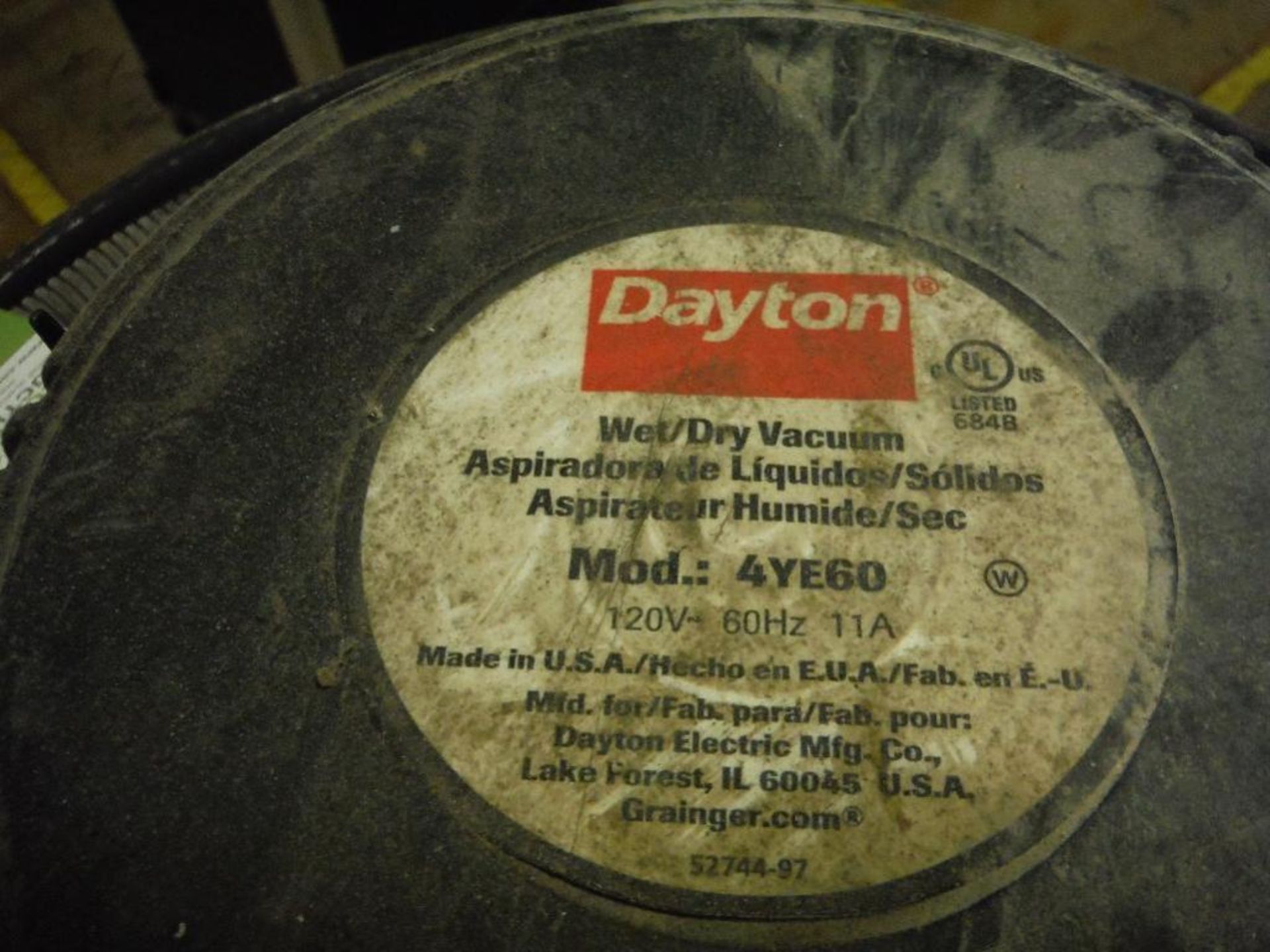 Dayton 55 gal barrel wet dry vac, Model 4YE60. Rigging Fee: $25 - Image 3 of 3