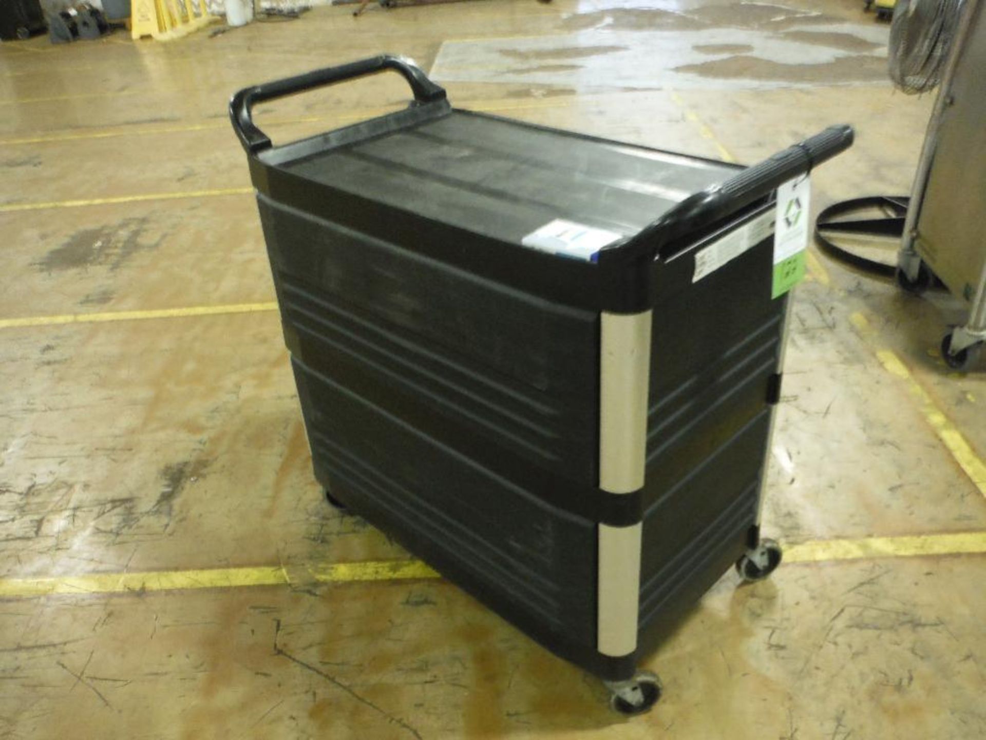 Rubbermaid poly utility cart. Rigging Fee: $25