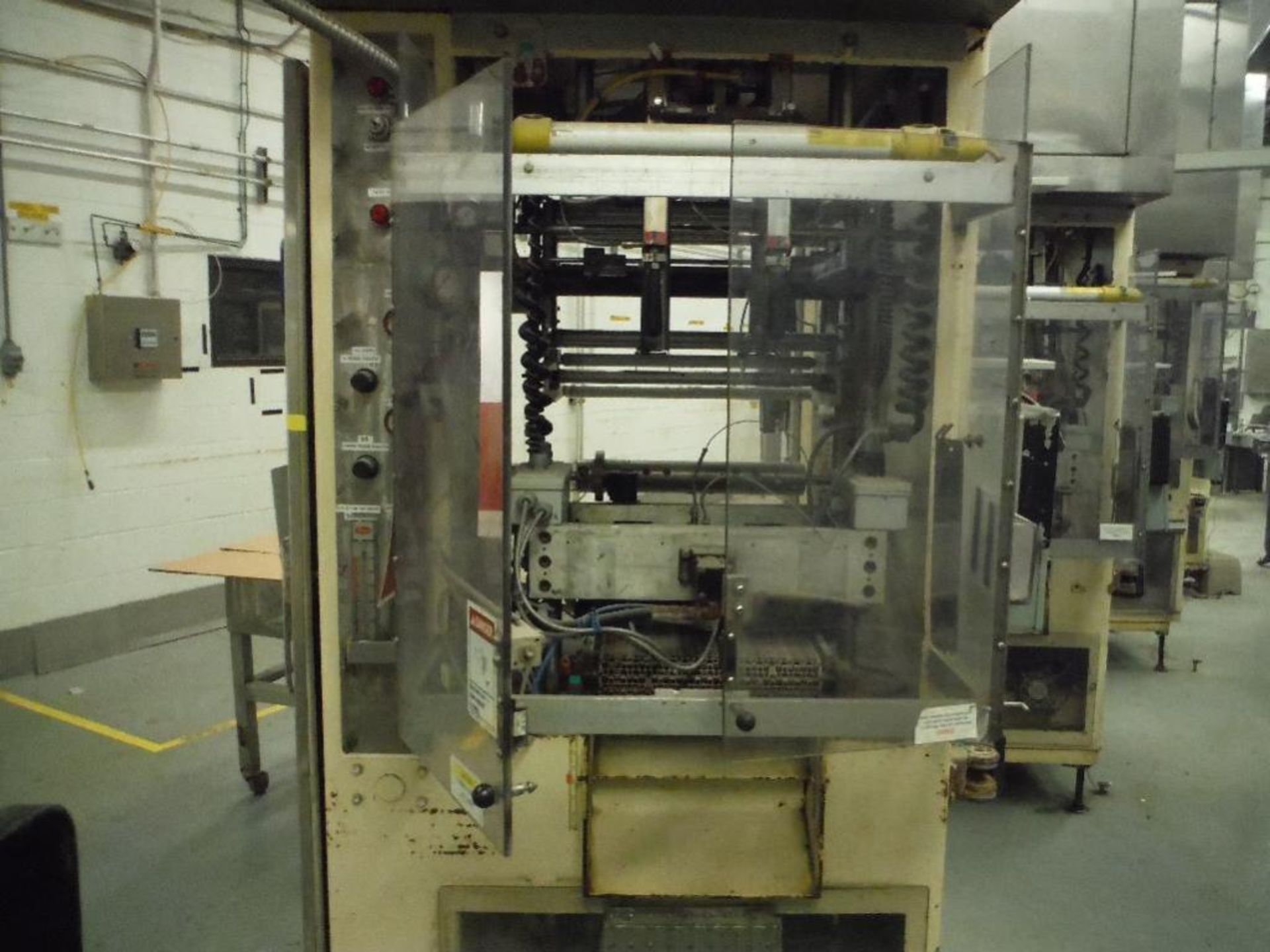 General Packaging Equipment vertical 2-up former/fill/seal/bagger, 15 in. jaw. No filler. Rigging Fe - Image 2 of 15