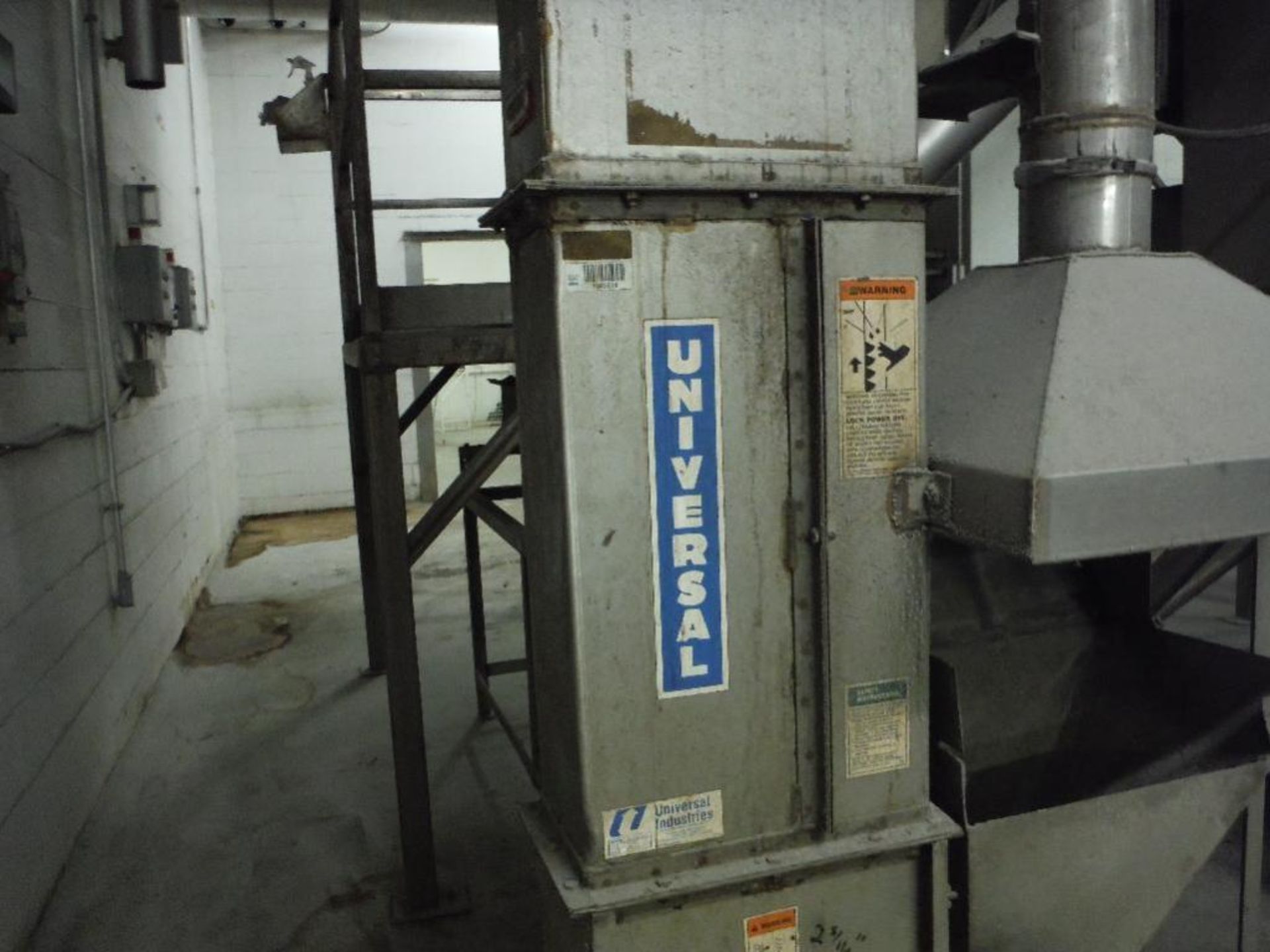 Universal vertical bucket elevator, 6 1/2 in. buckets x 20 ft. tall. Rigging Fee: $1500 - Image 3 of 6