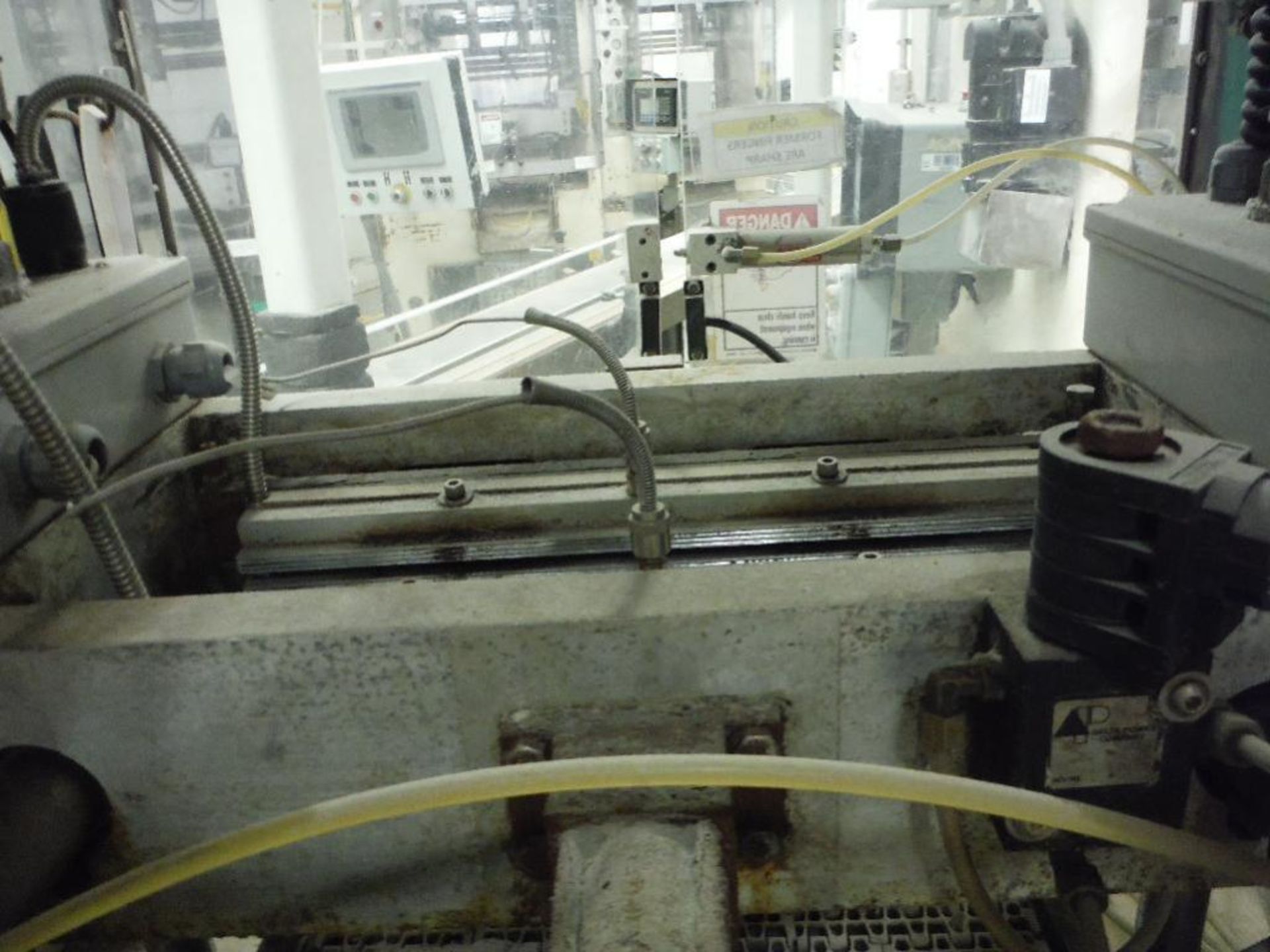 General Packaging Equipment vertical 2-up former/fill/seal/bagger, 15 in. jaw. w/ Smart Date X40. No - Image 8 of 16