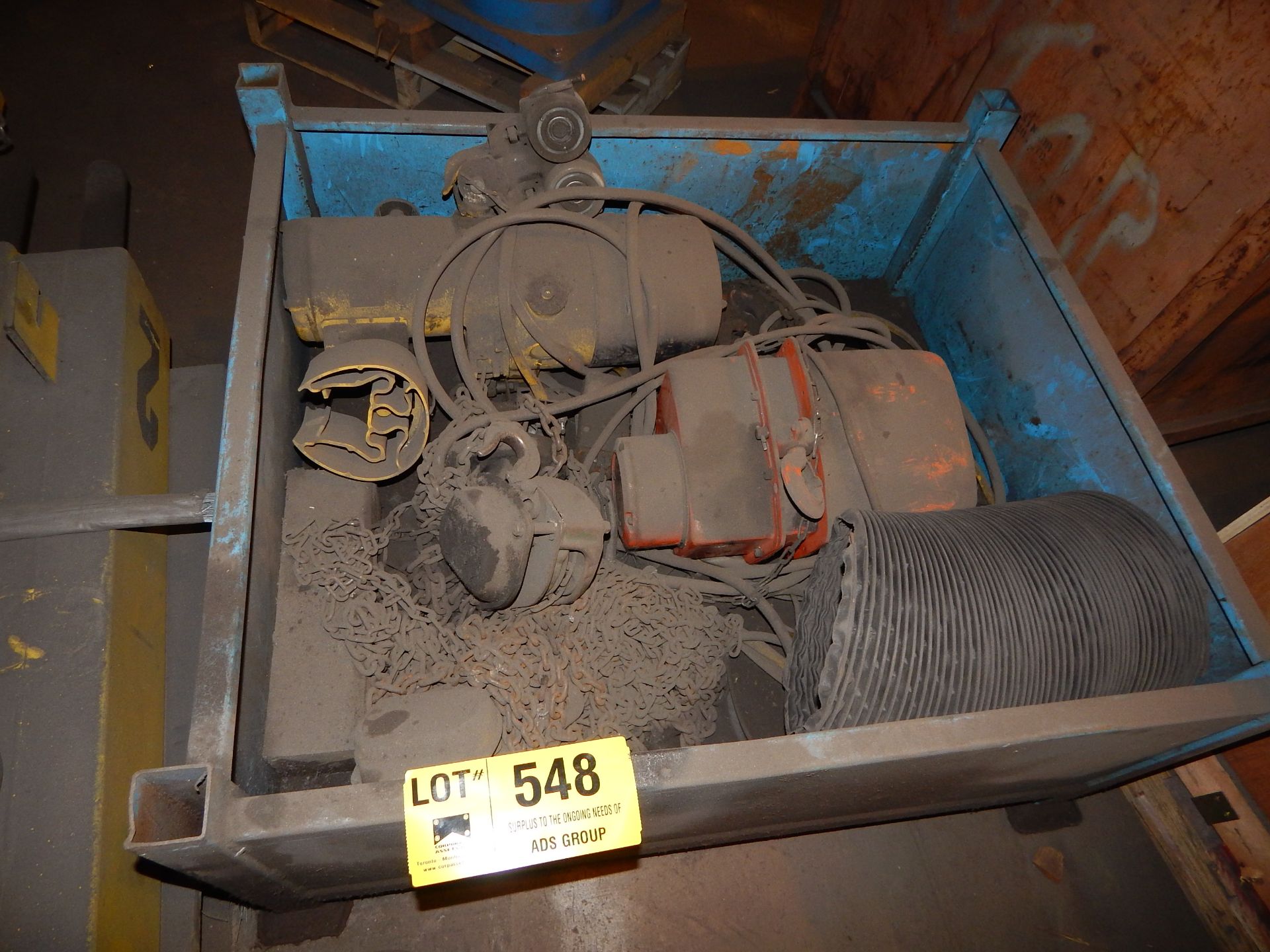 LOT/ CONTENTS OF CRATE (ELECTRIC HOIST)