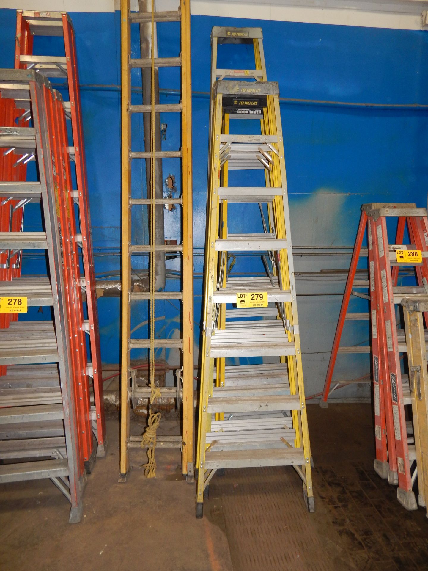 LOT/ "A" FRAME LADDERS