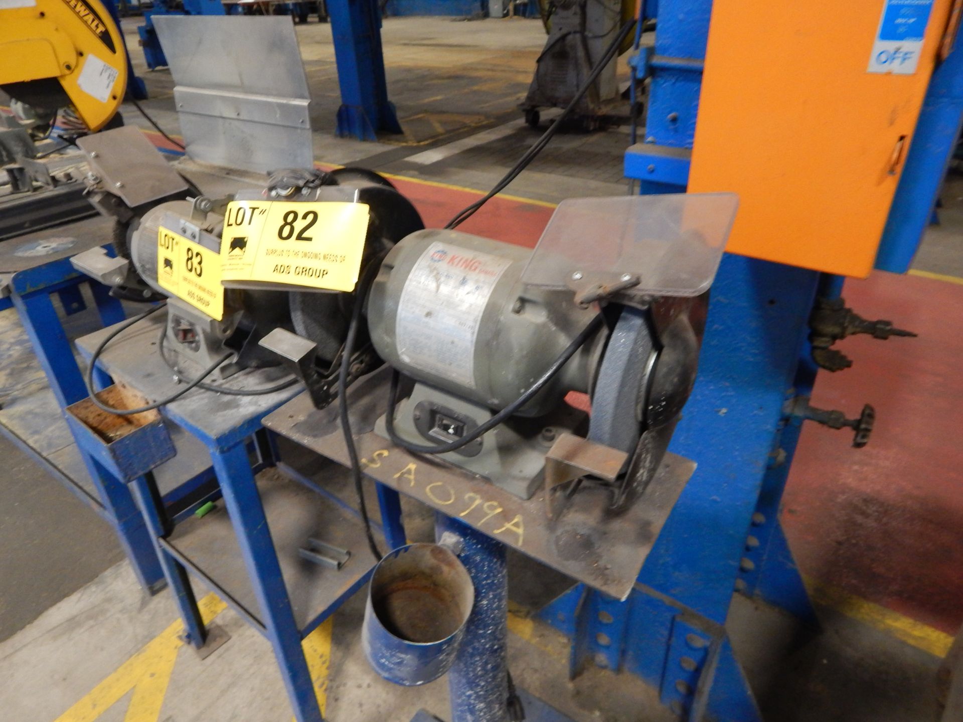KING CANADA DOUBLE END BENCH GRINDER