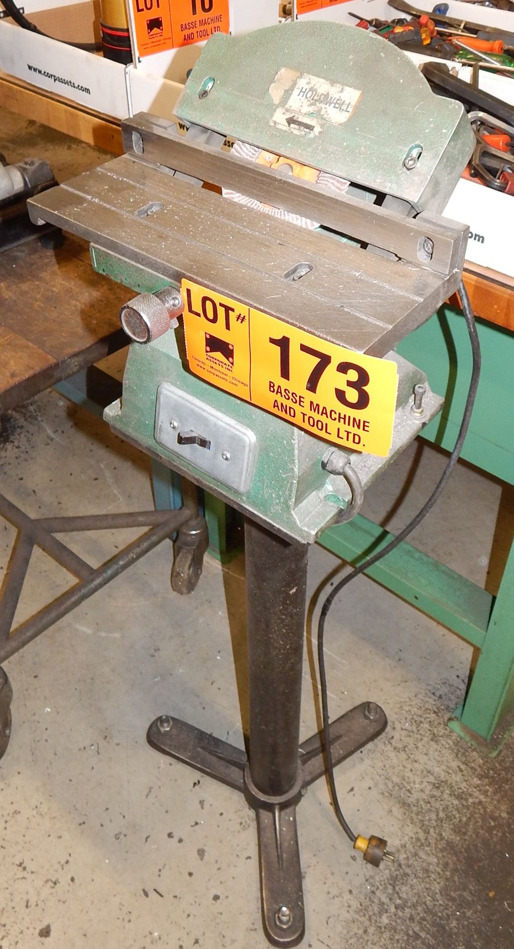 HOLDWELL BEVEL SANDER