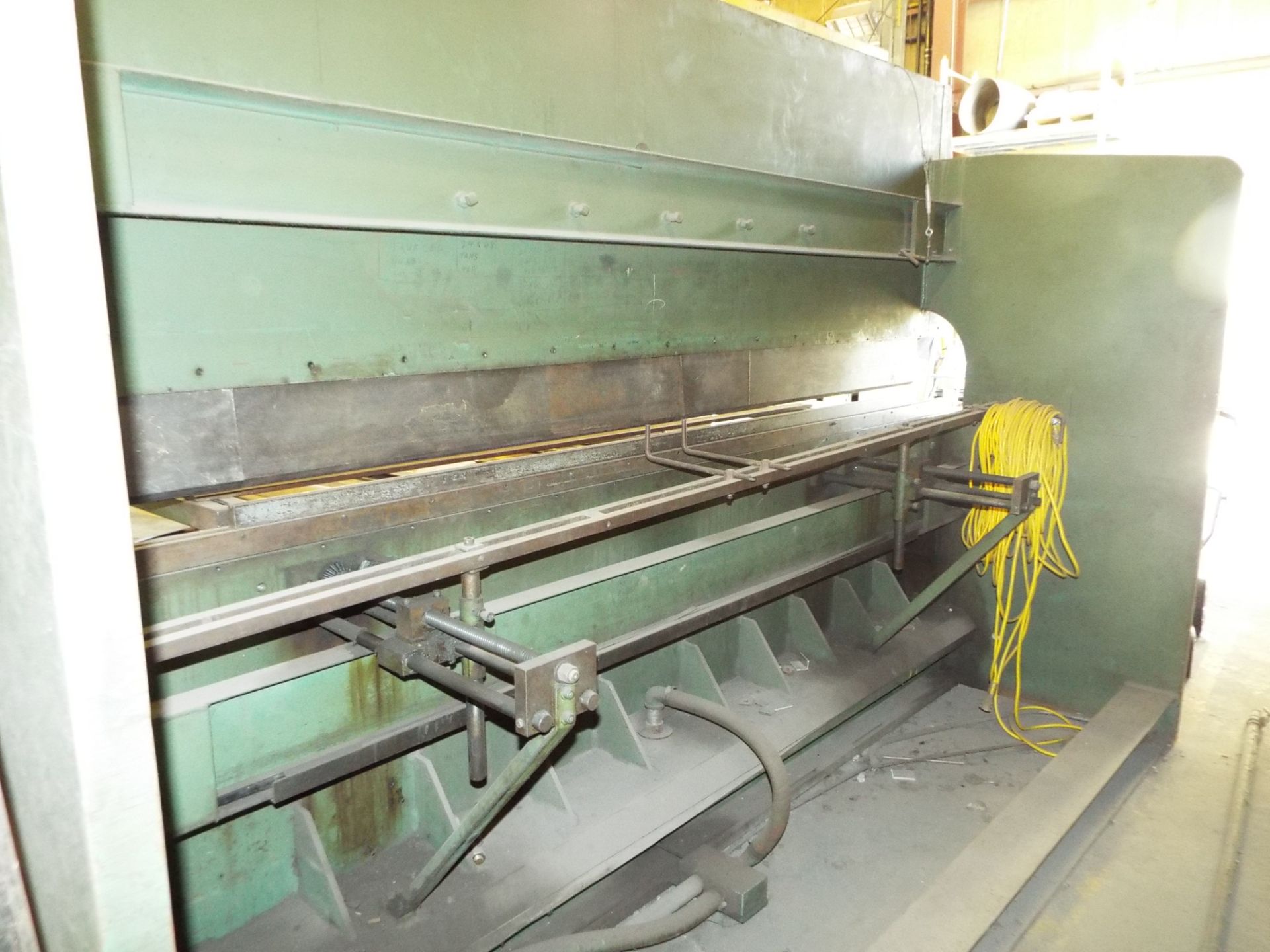 PNEUCO 012-75 75 TON PRESS BRAKE WITH 12' OVERALL BENDING LENGTH, 123" IN BETWEEN HOUSINGS, 12 GAUGE - Image 2 of 2