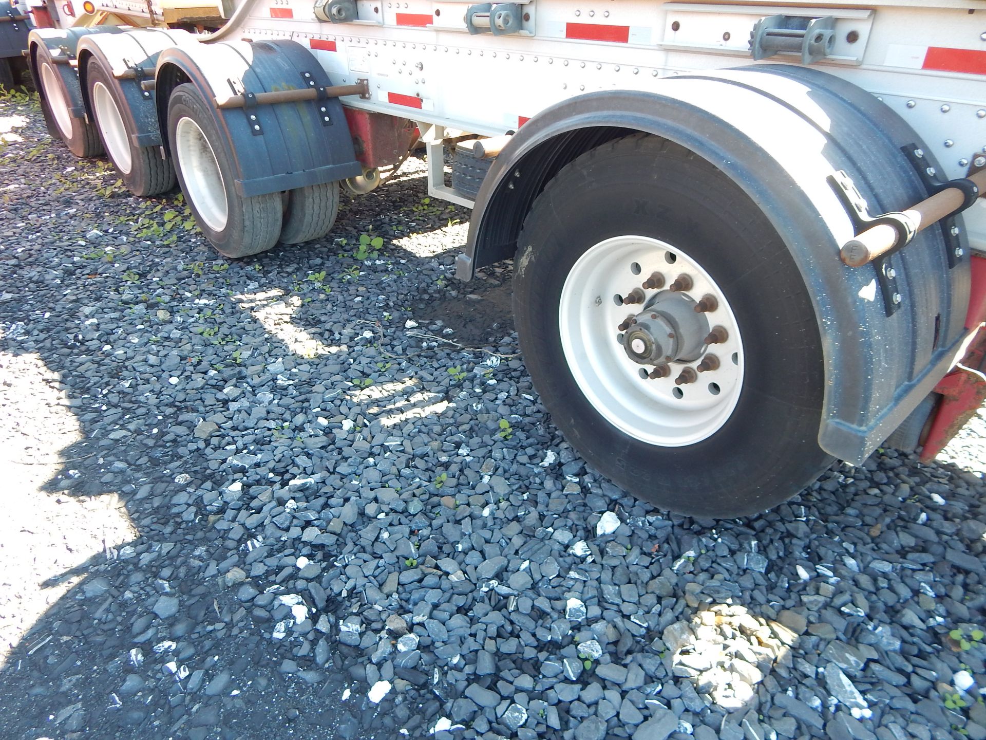 ALUTREC (2009) BI-TRAIN A PORTEUR 4 AXLE B-TRAIN ALUMINUM ROLL OFF SEMI TRAILER, VIN: - Image 6 of 7