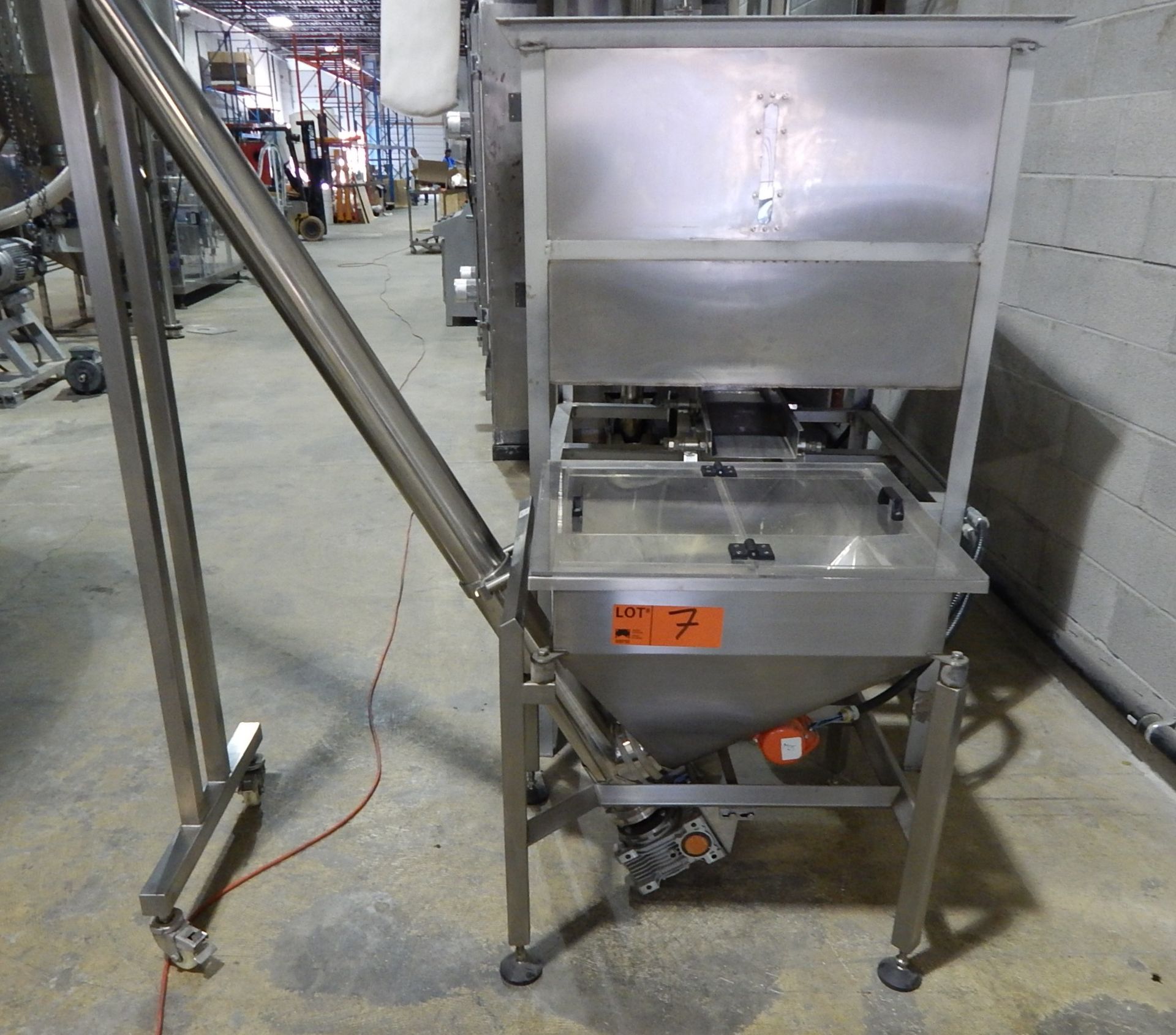 MFG N/A 25" X 21" STAINLESS STEEL HOPPER WITH 2.5HP 129" X 4" INCLINE AUGER CONVEYOR (CI) (PART OF