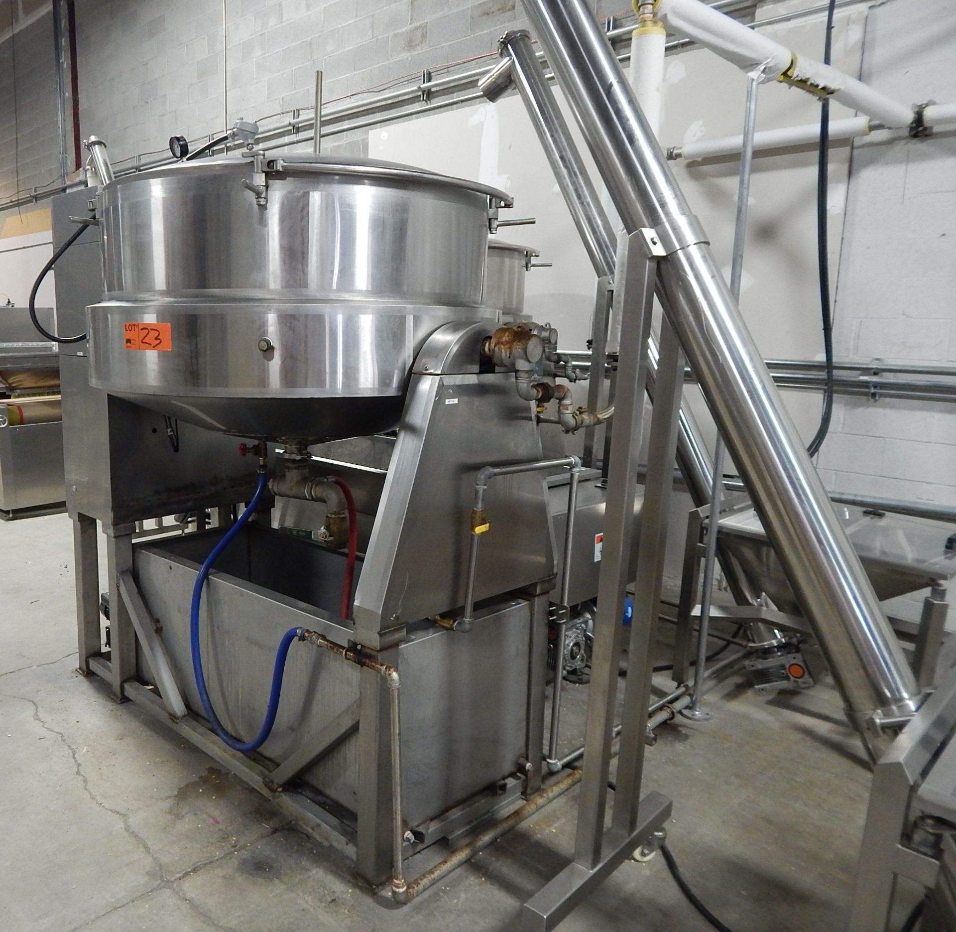 MFG N/A 28" X 28" STAINLESS STEEL FEEDING HOPPERS WITH 117" X 6" INCLINE AUGER CONVEYORS (CI) - Image 2 of 2